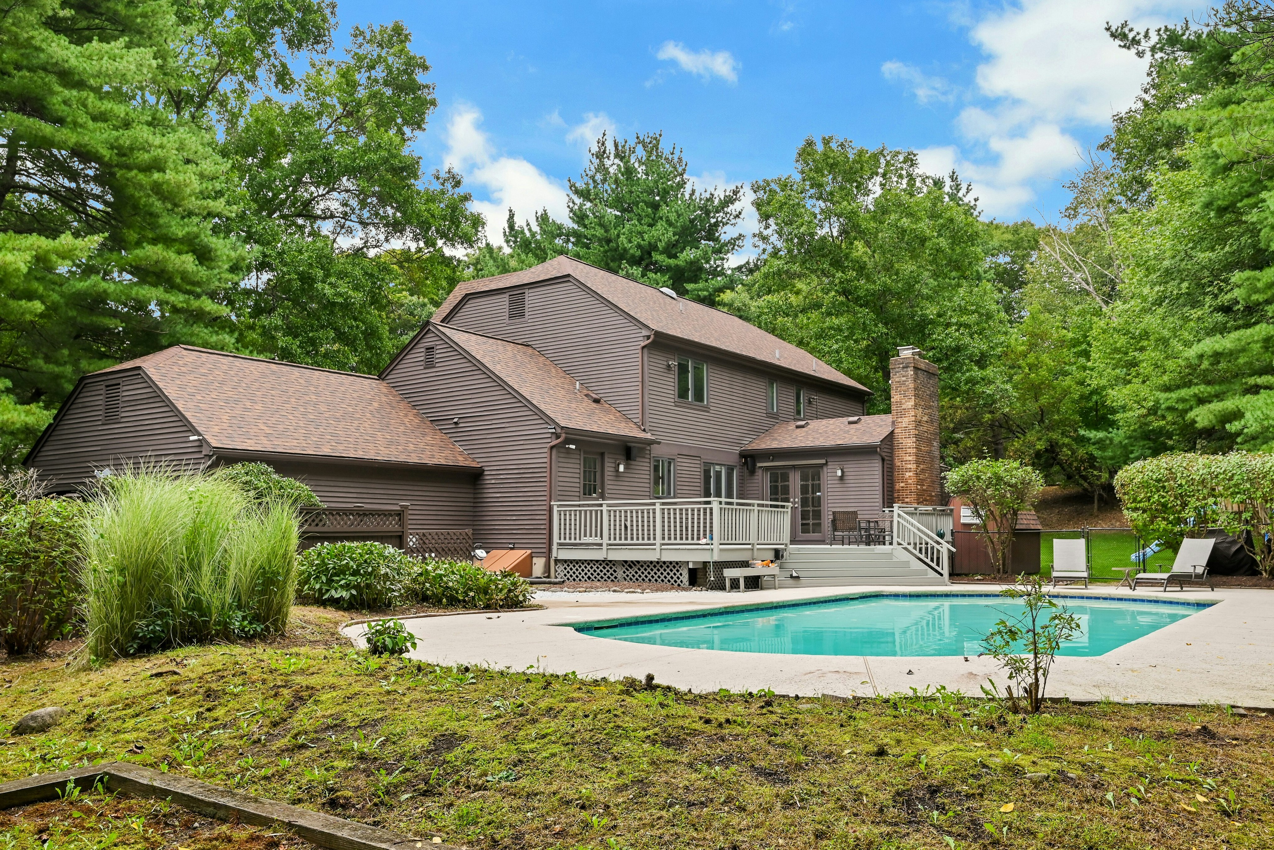 51 Burnwood Lane 