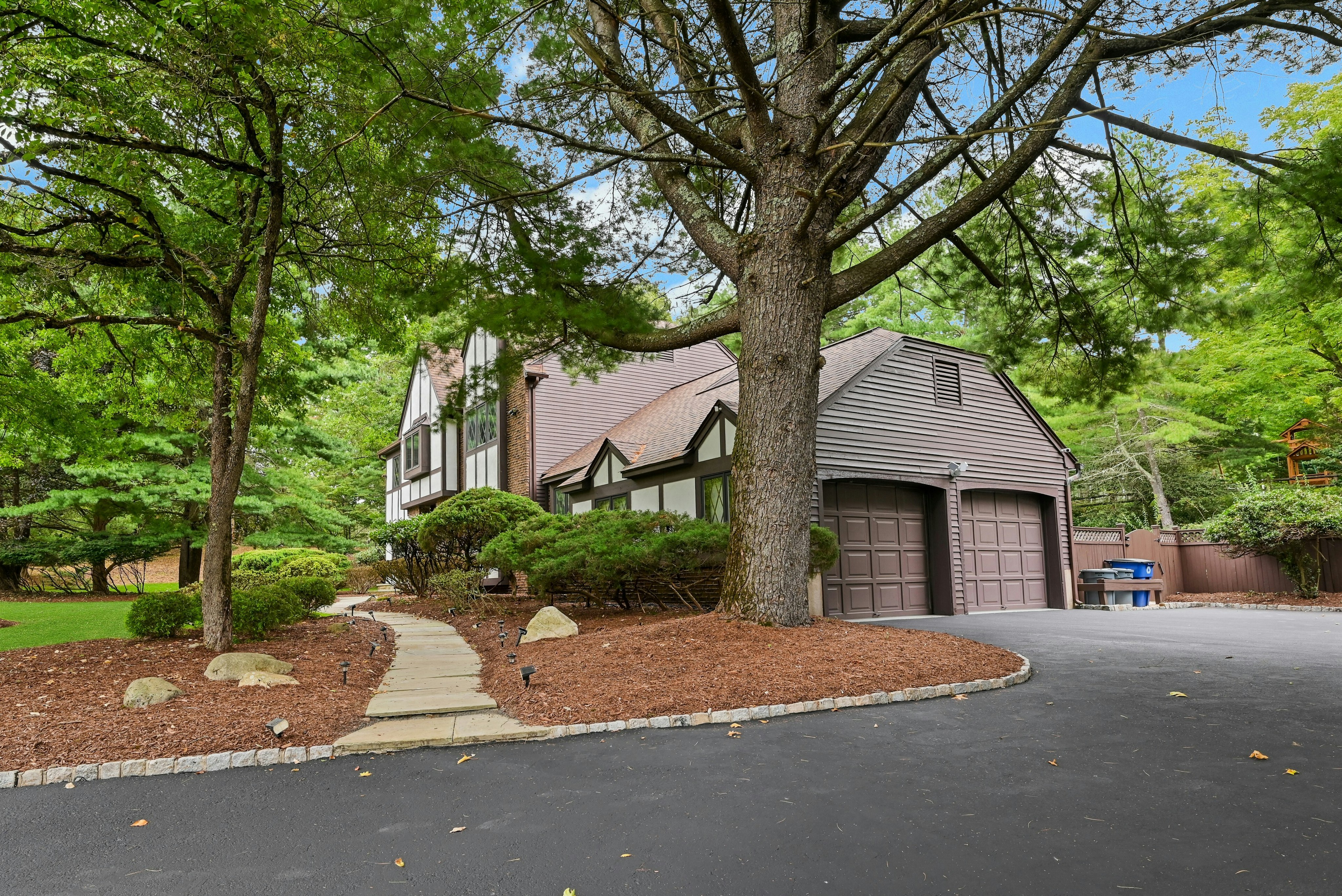51 Burnwood Lane 