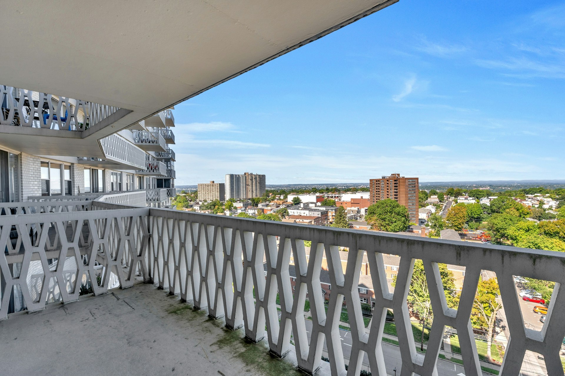 2000 Linwood Avenue #14D