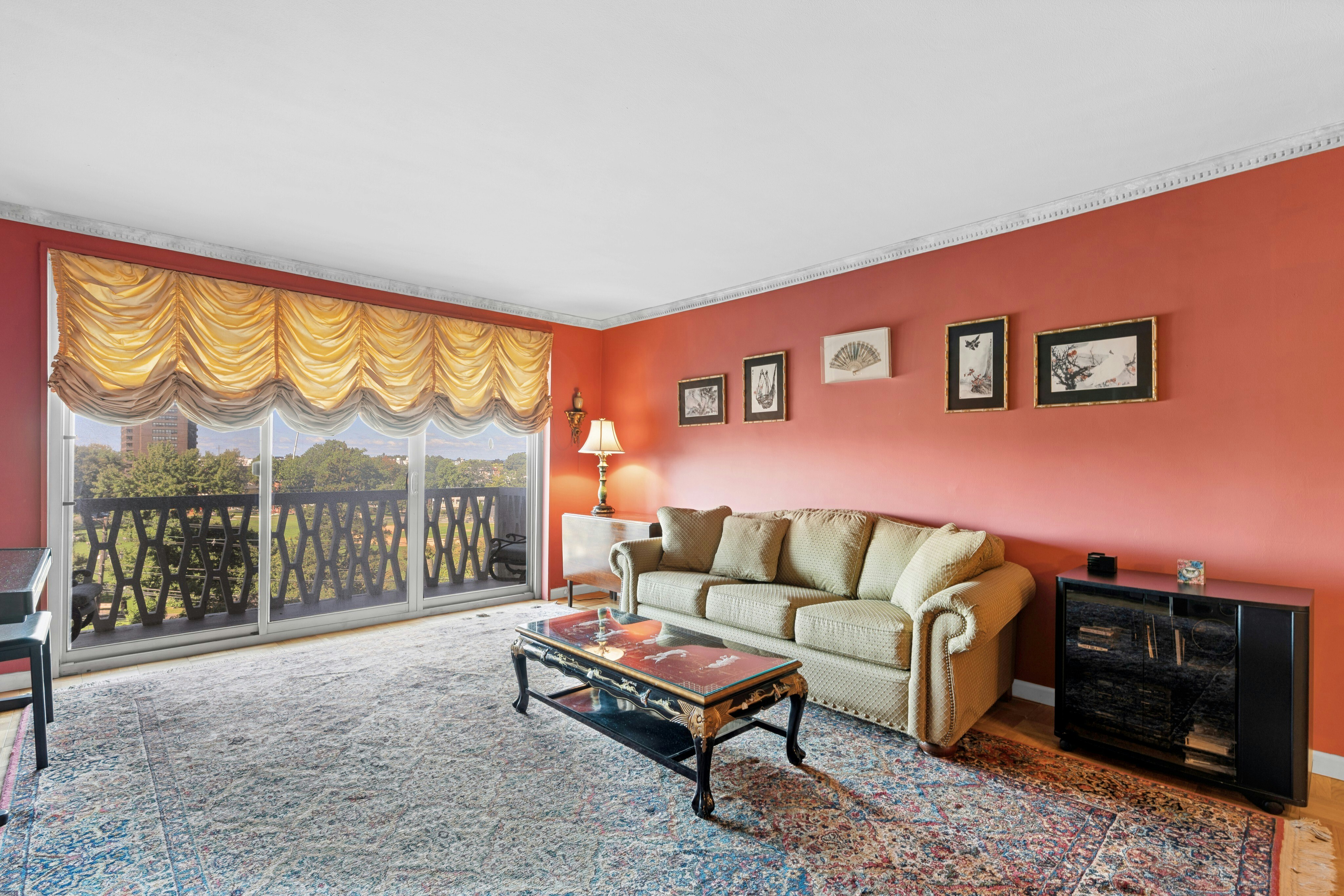 2100 Linwood Avenue #6C