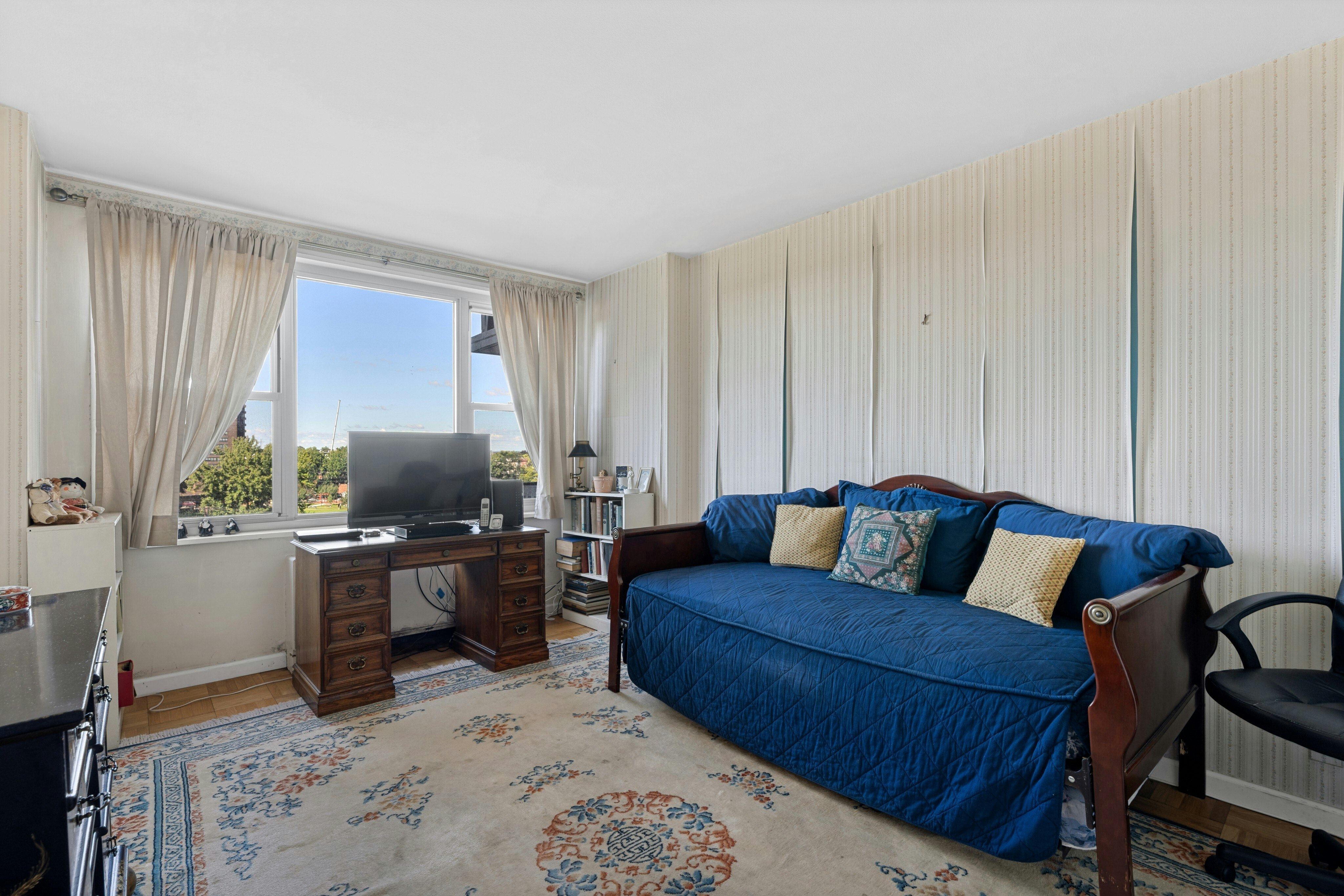 2100 Linwood Avenue #6C