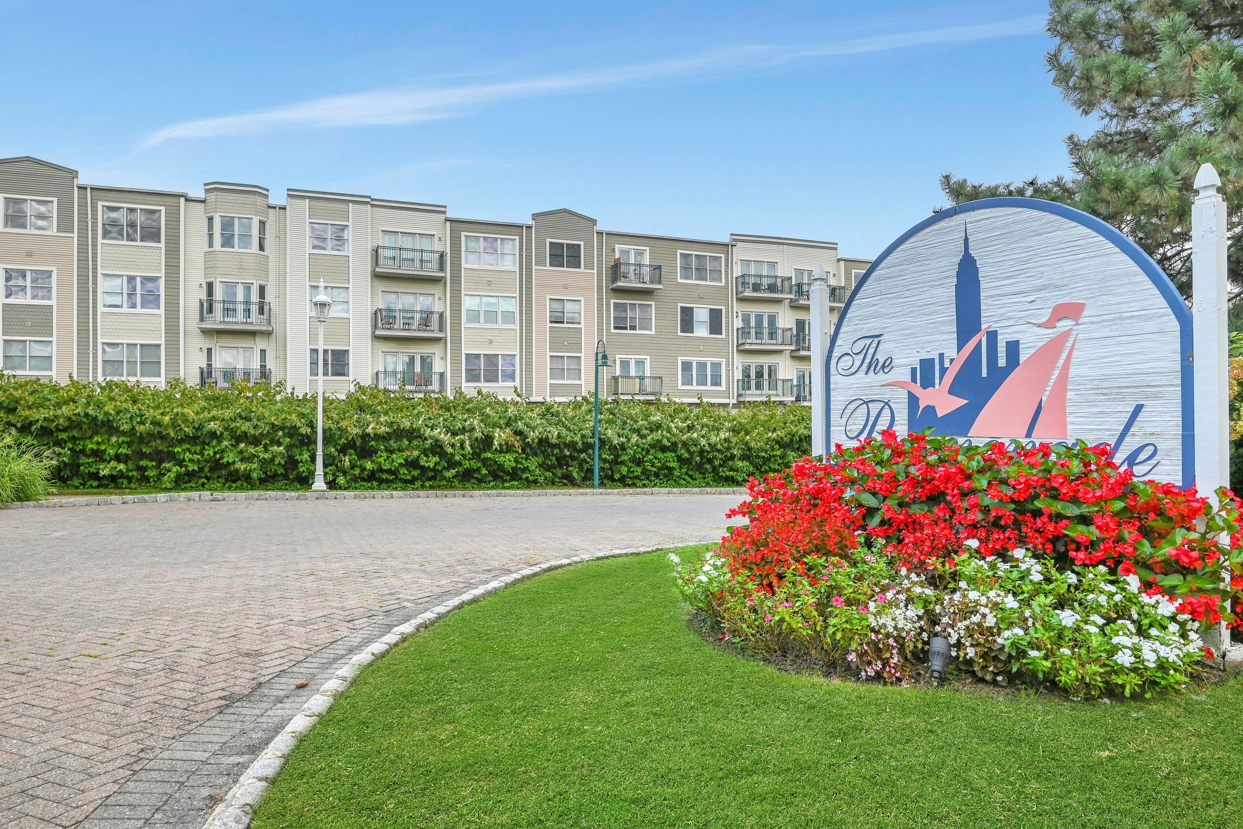 333 The Promenade 