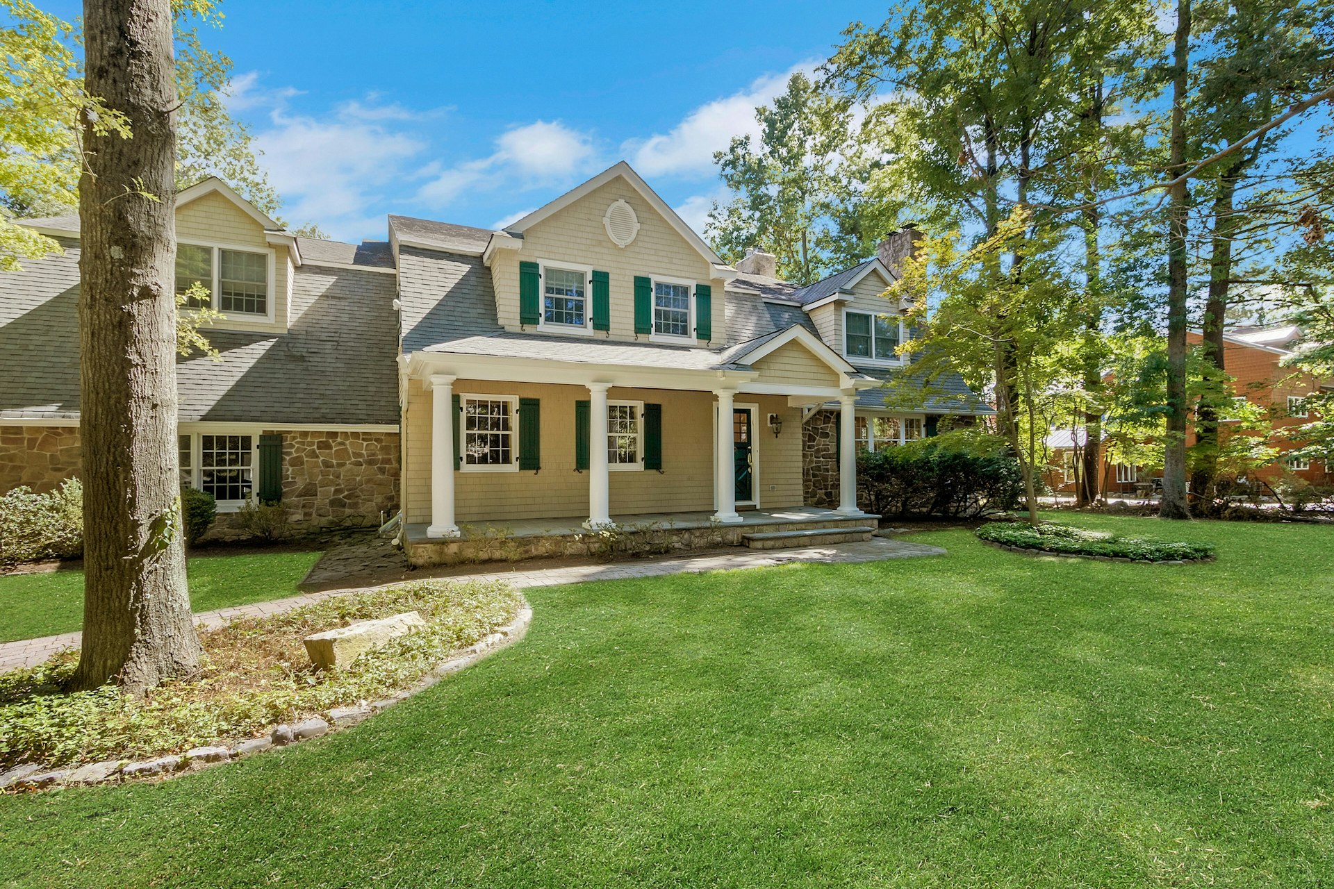 42 Warren Lane
