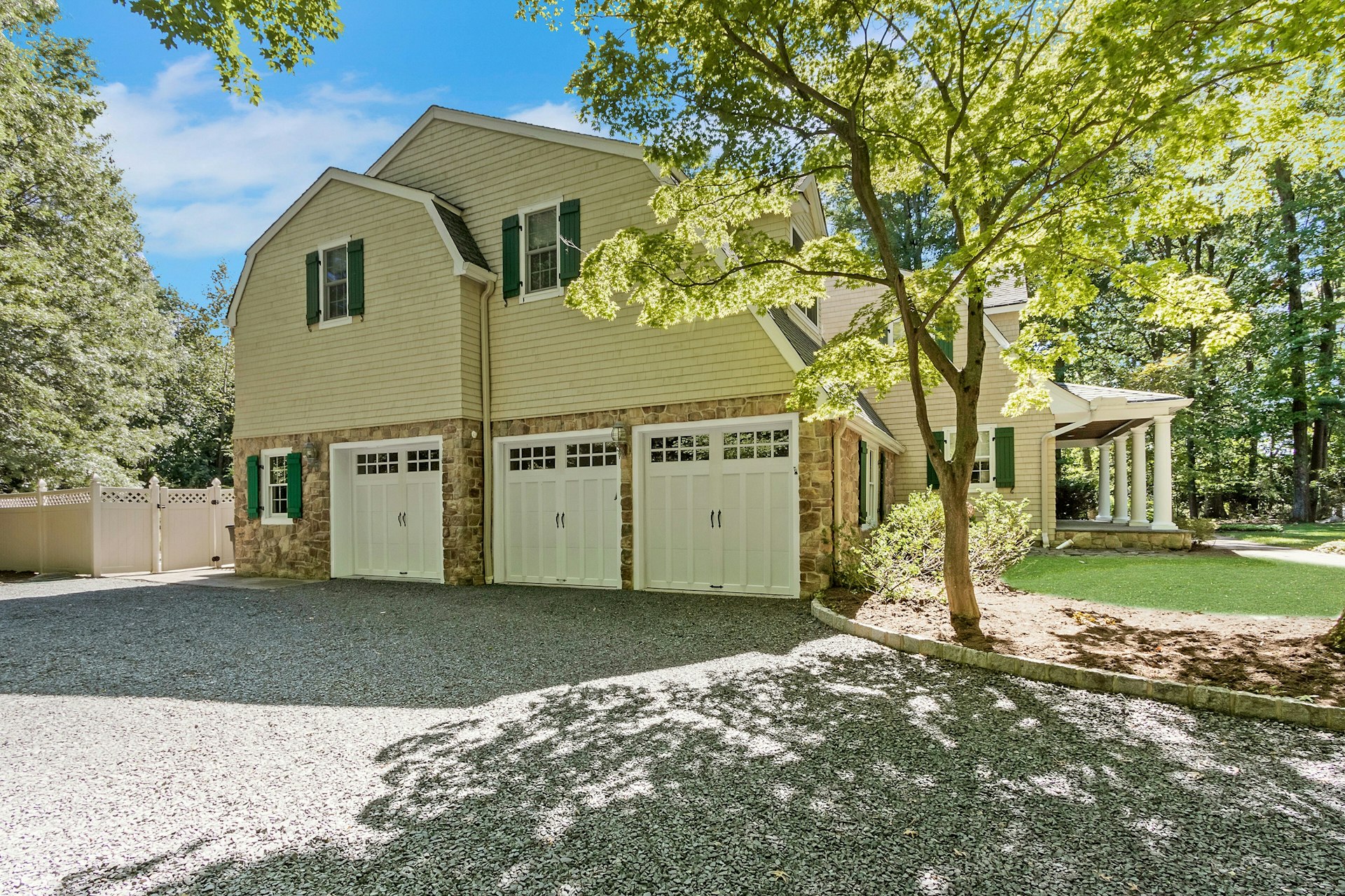 42 Warren Lane