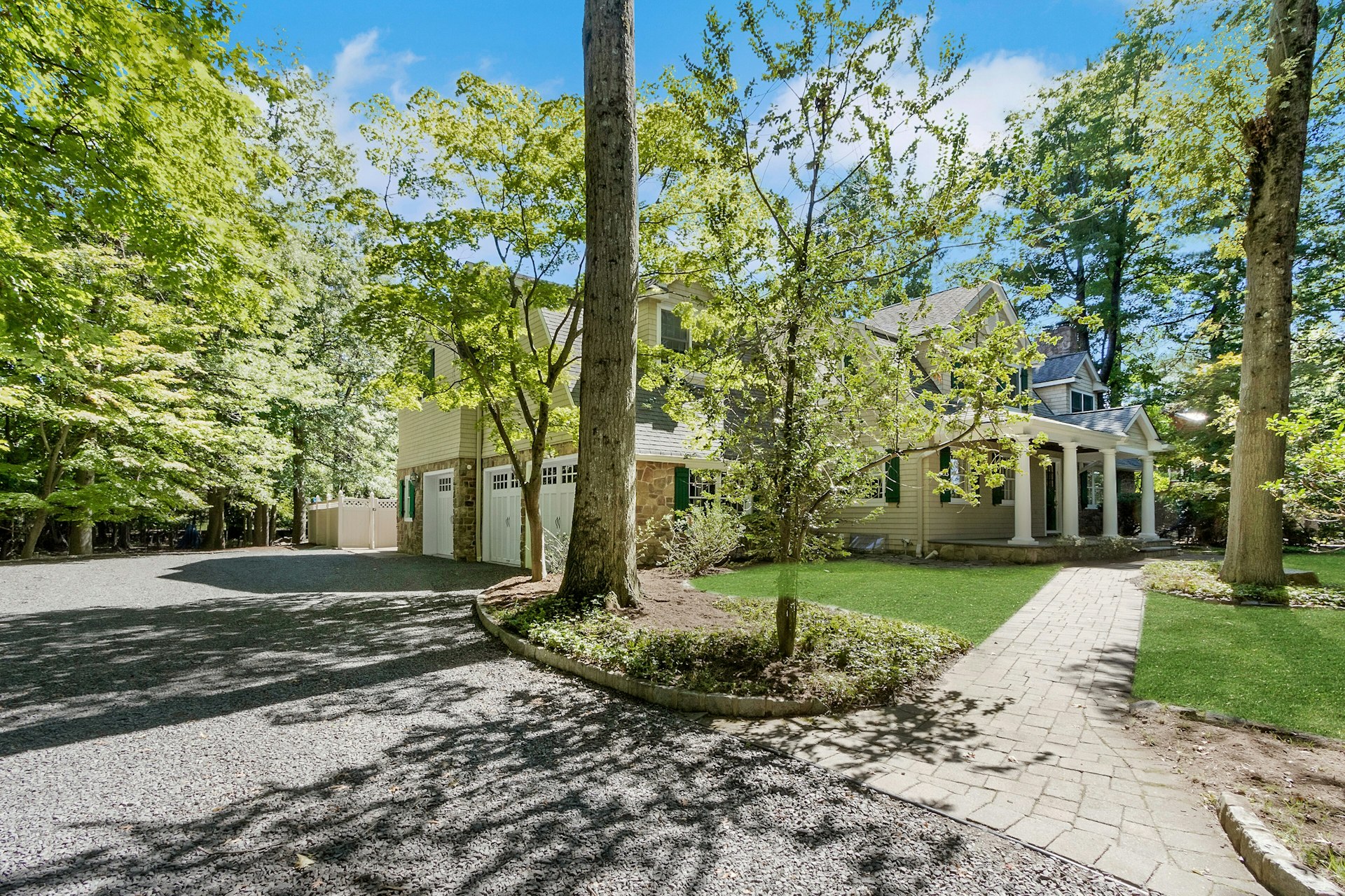 42 Warren Lane