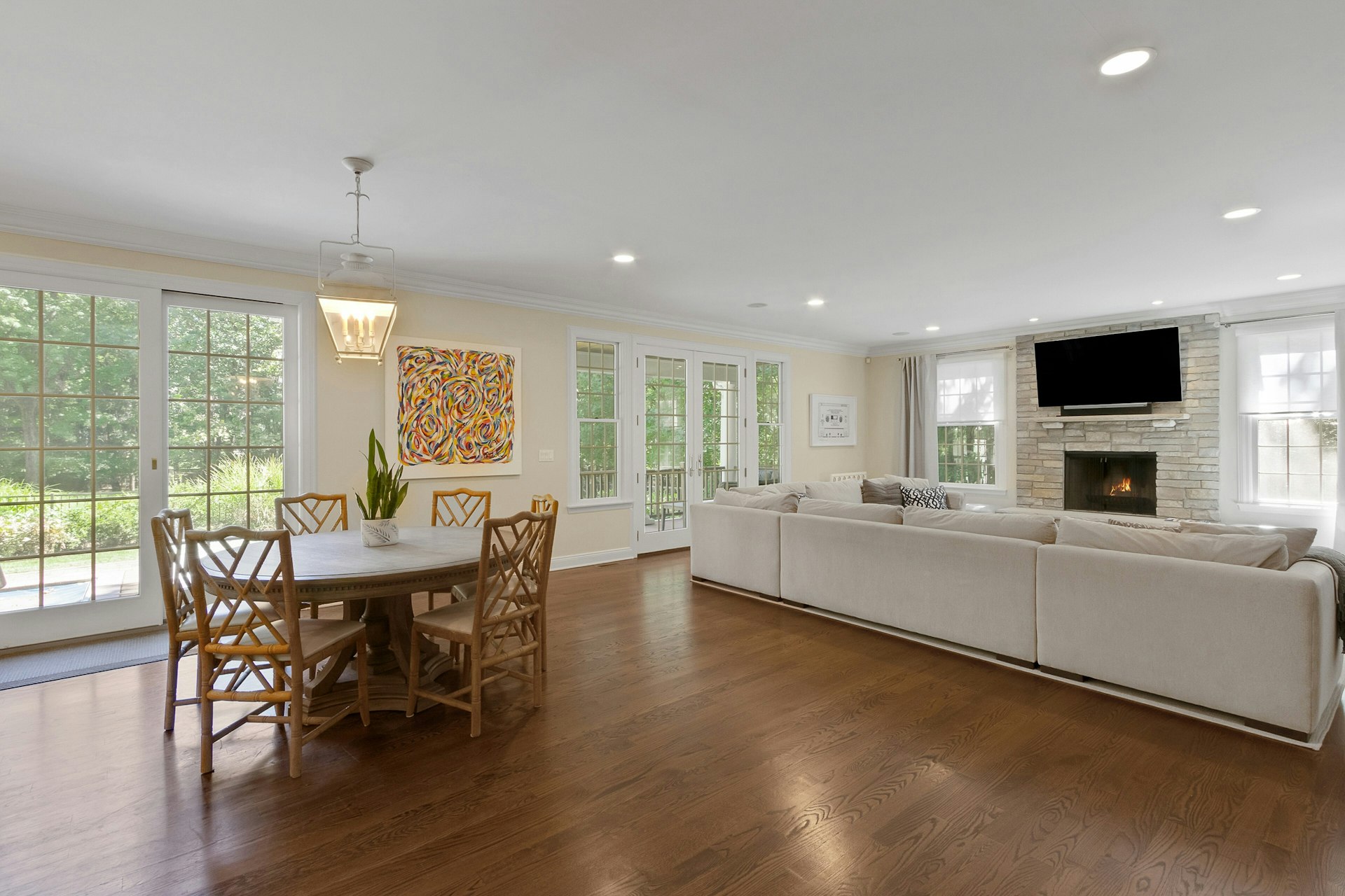 42 Warren Lane