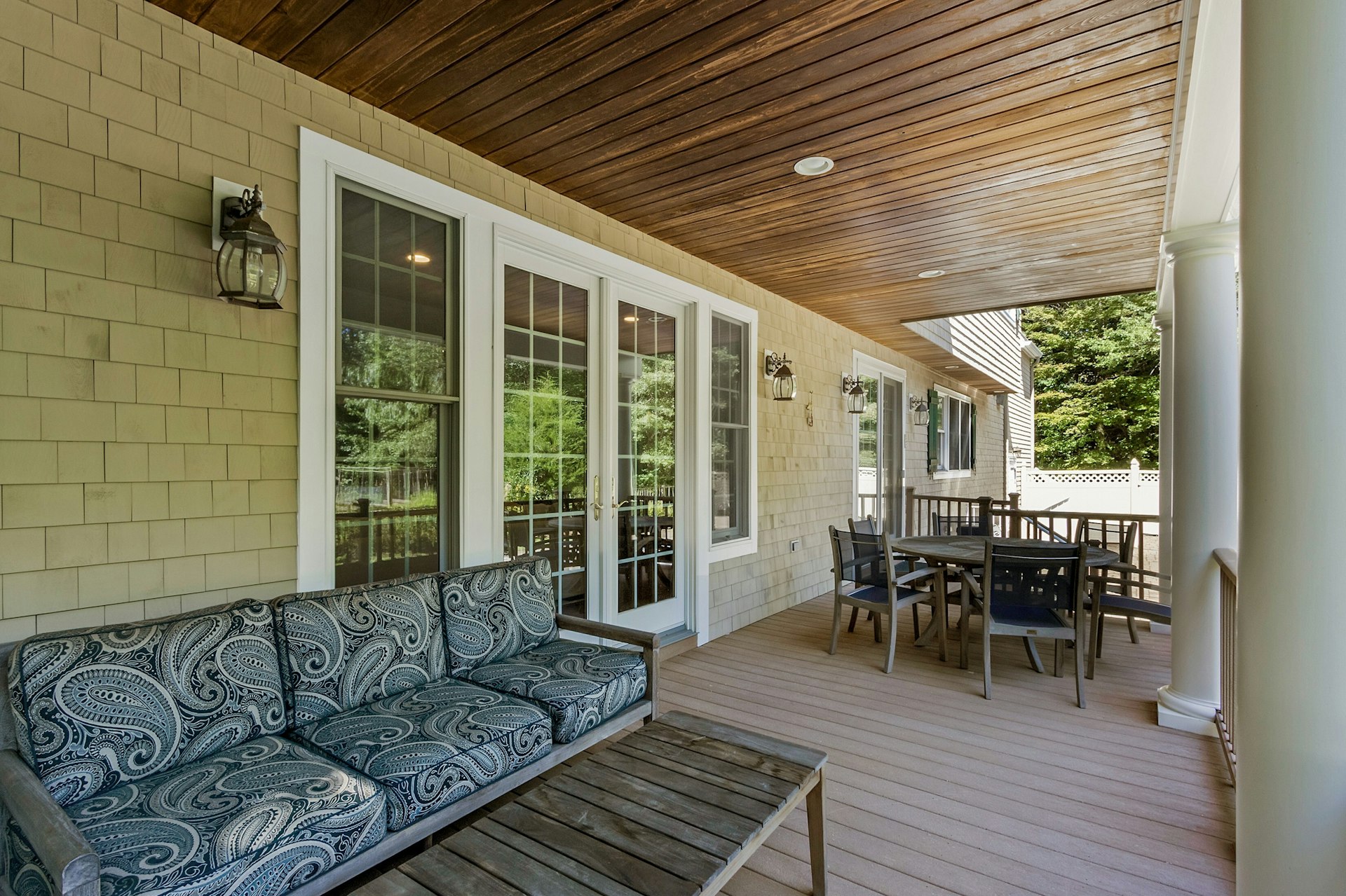 42 Warren Lane