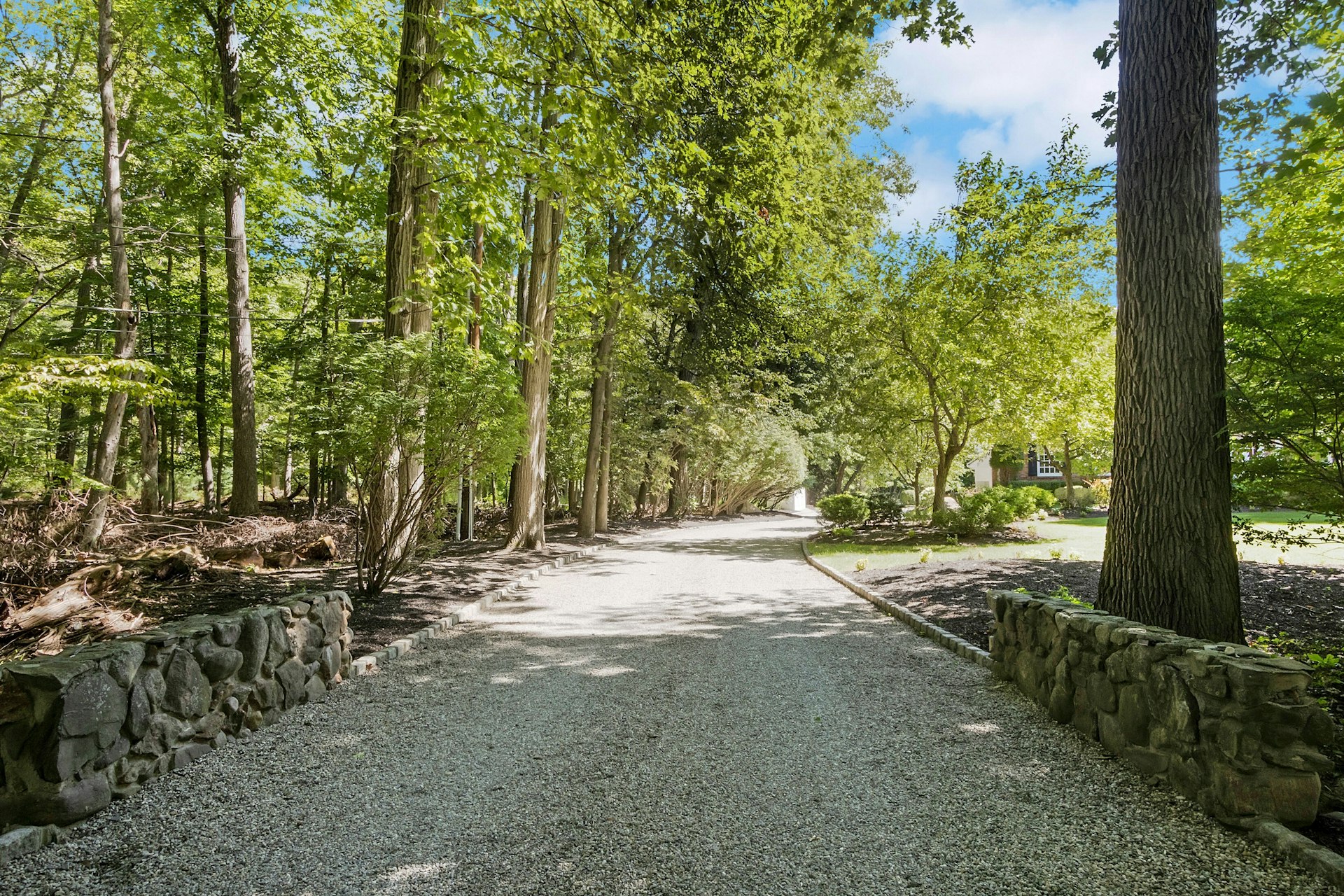 42 Warren Lane