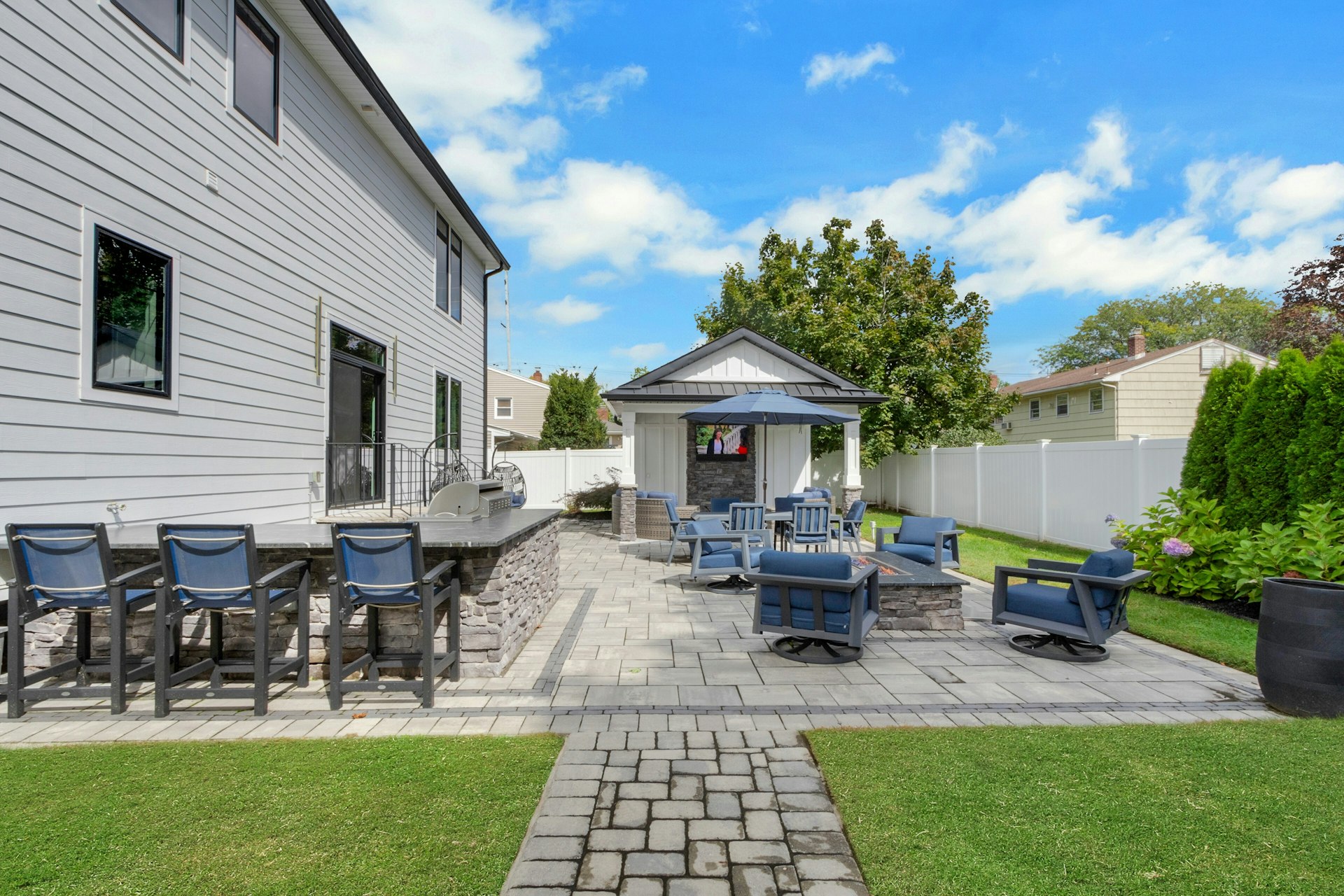 207 Wilsey Court 