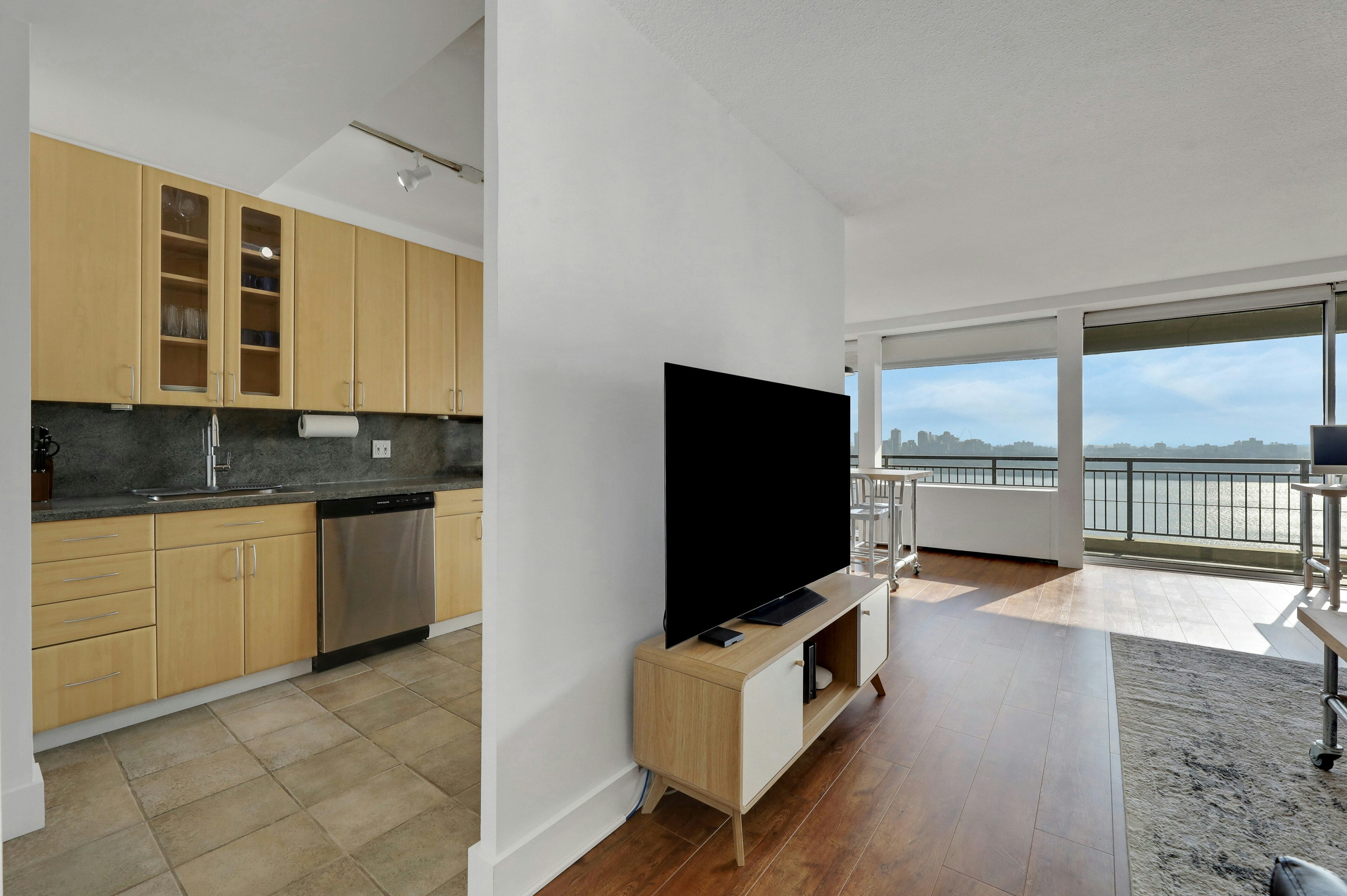 4 Horizon Road #1027 