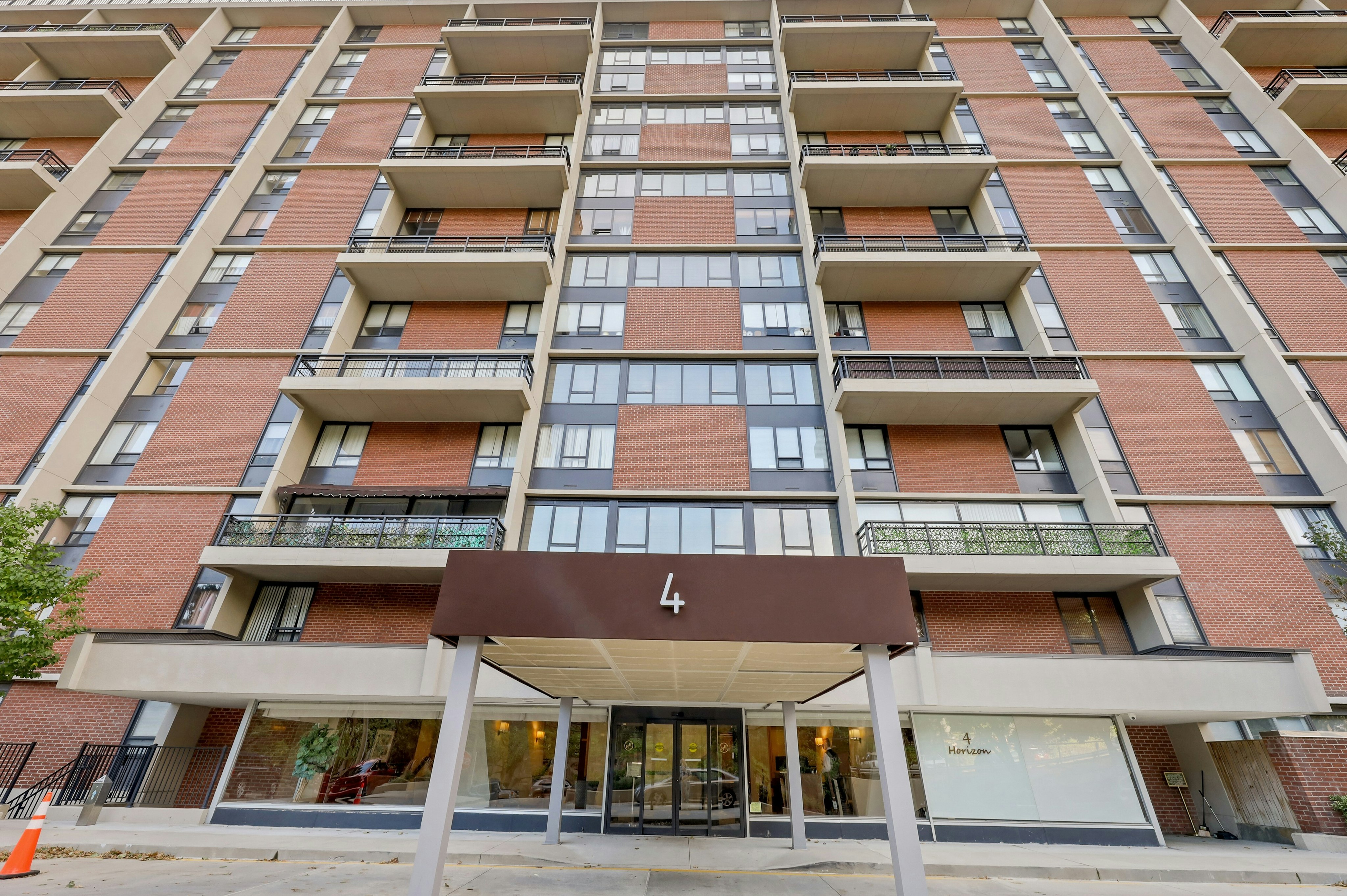 4 Horizon Road #1027 