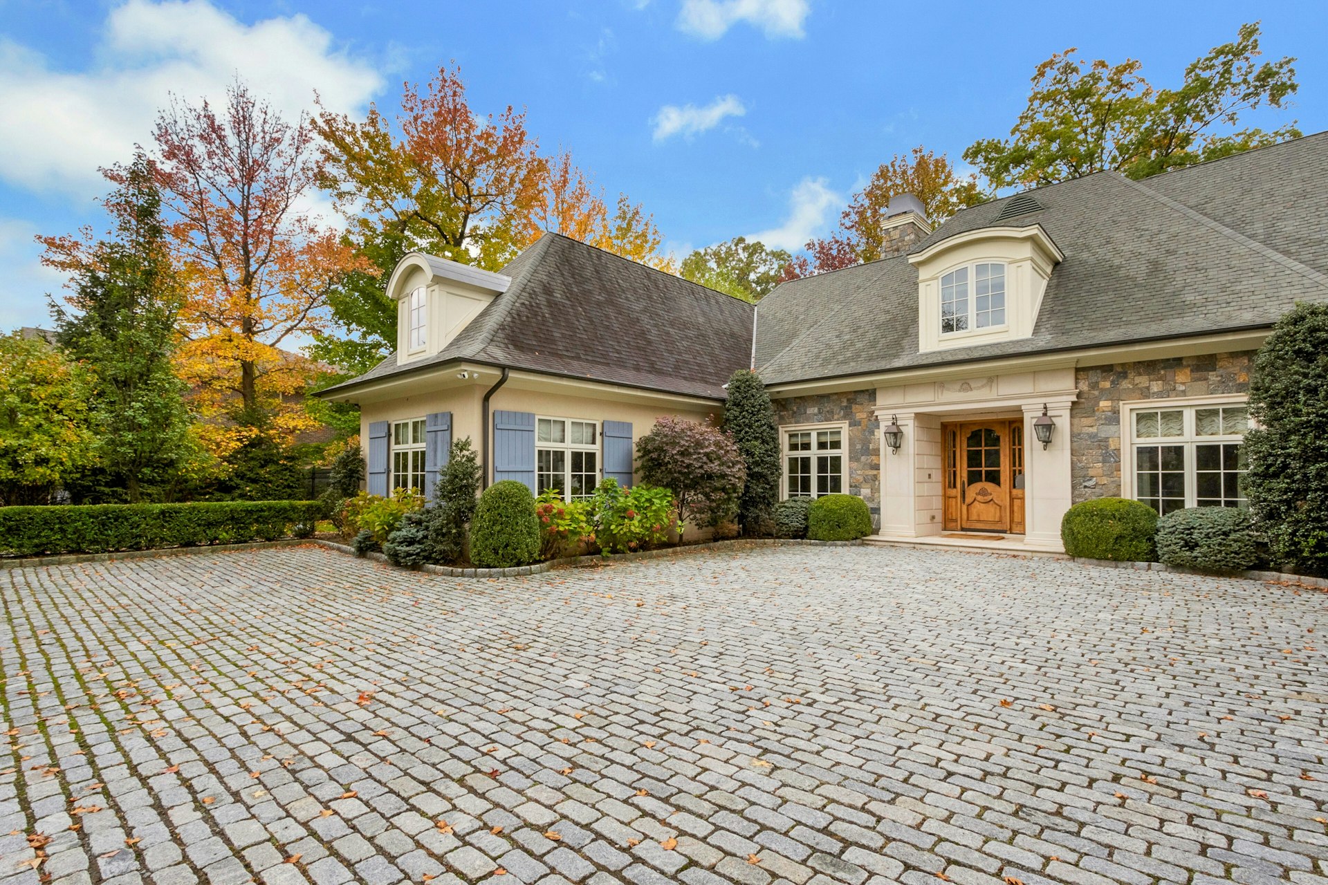 74 Roberts Road 