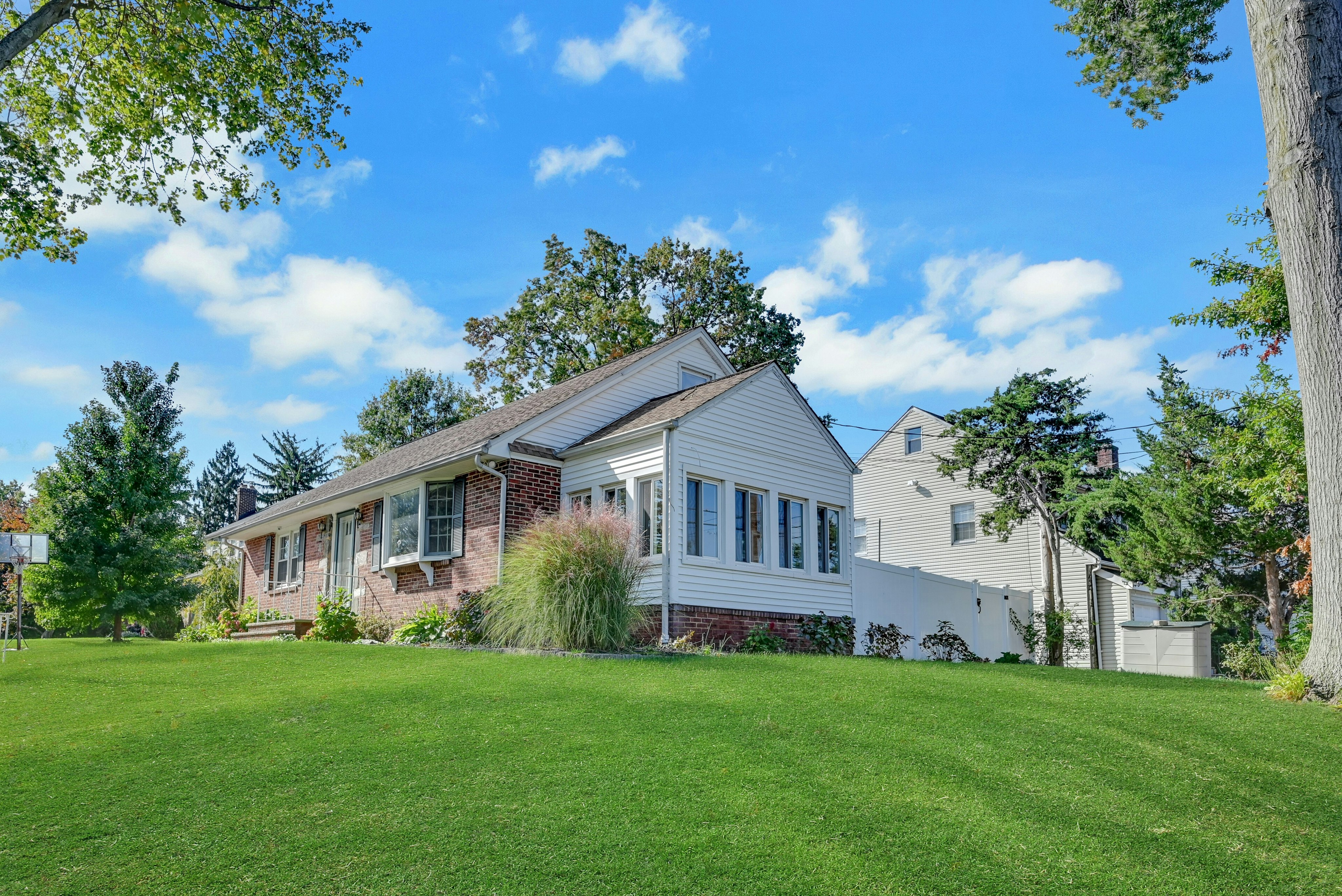 430 Bender Avenue 