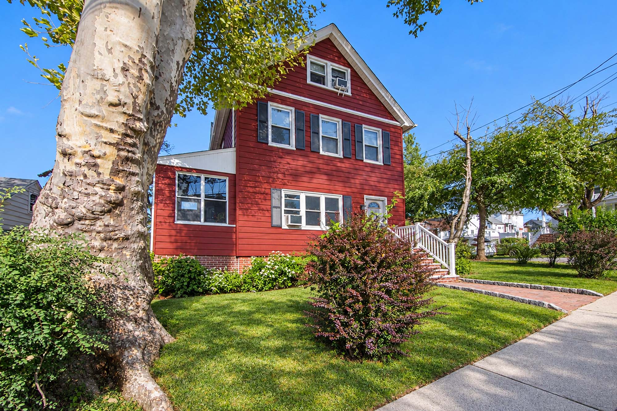 46 Laurel Street 
