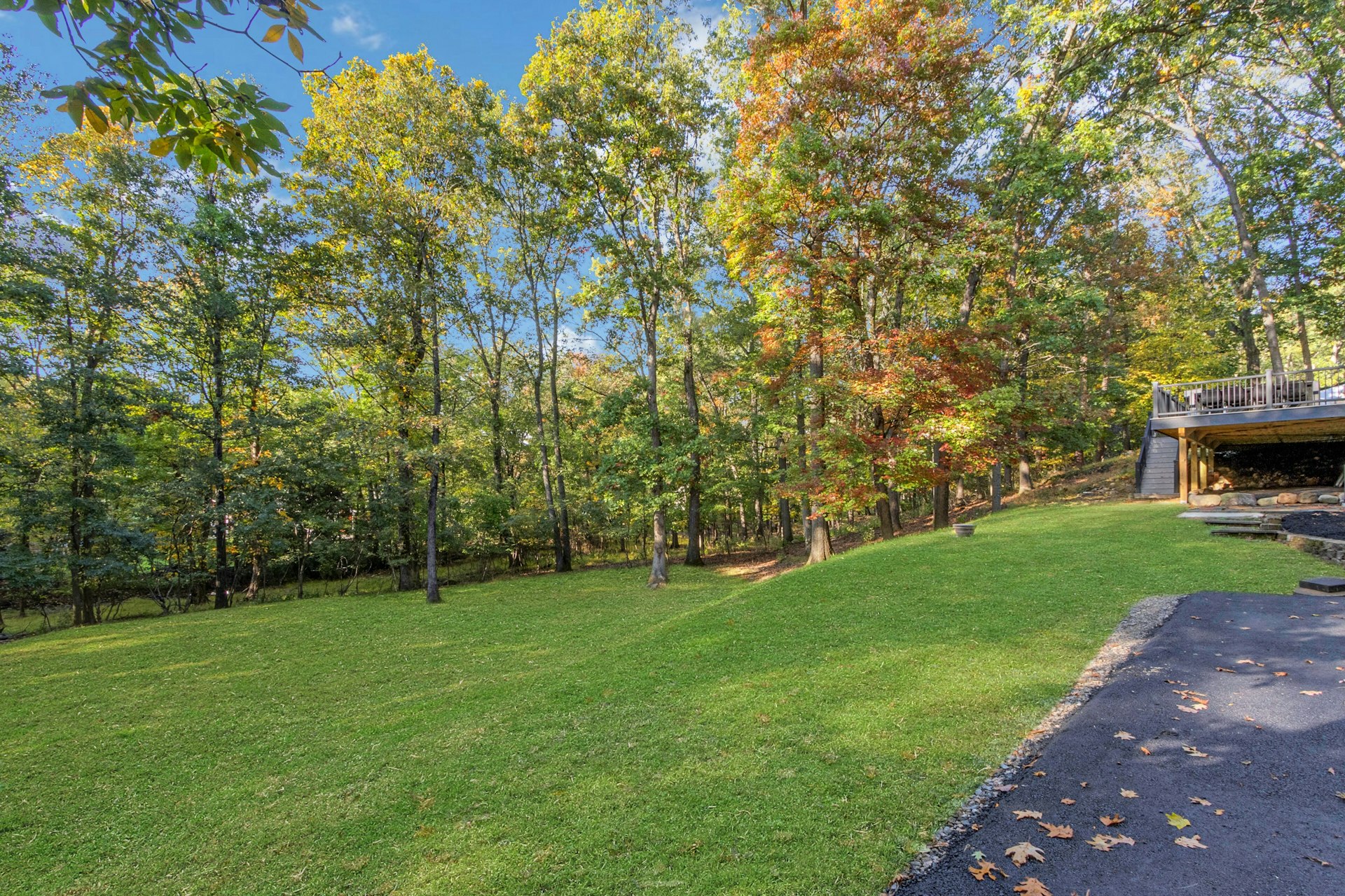 888 Briarwoods Road 