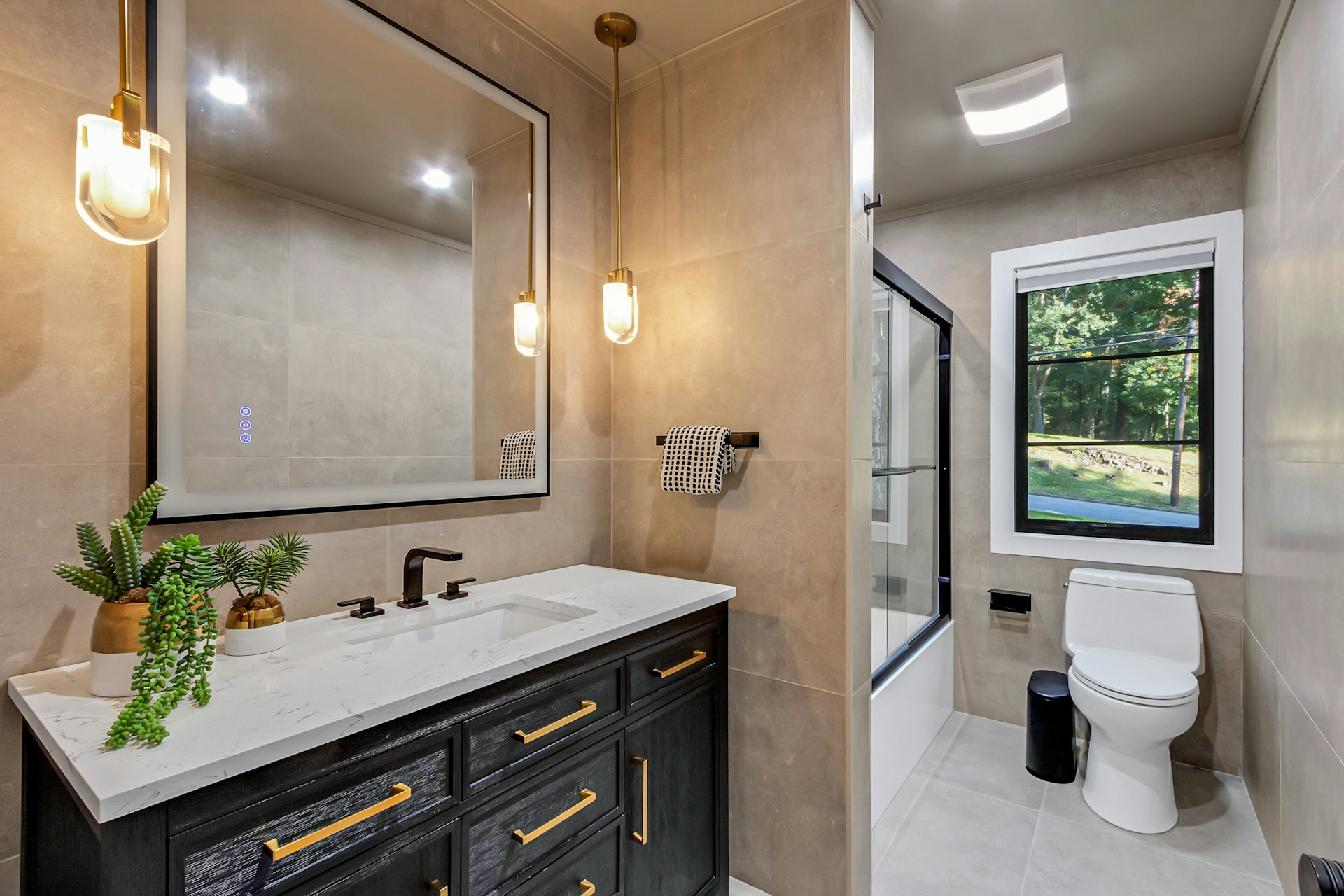 888 Briarwoods Road 