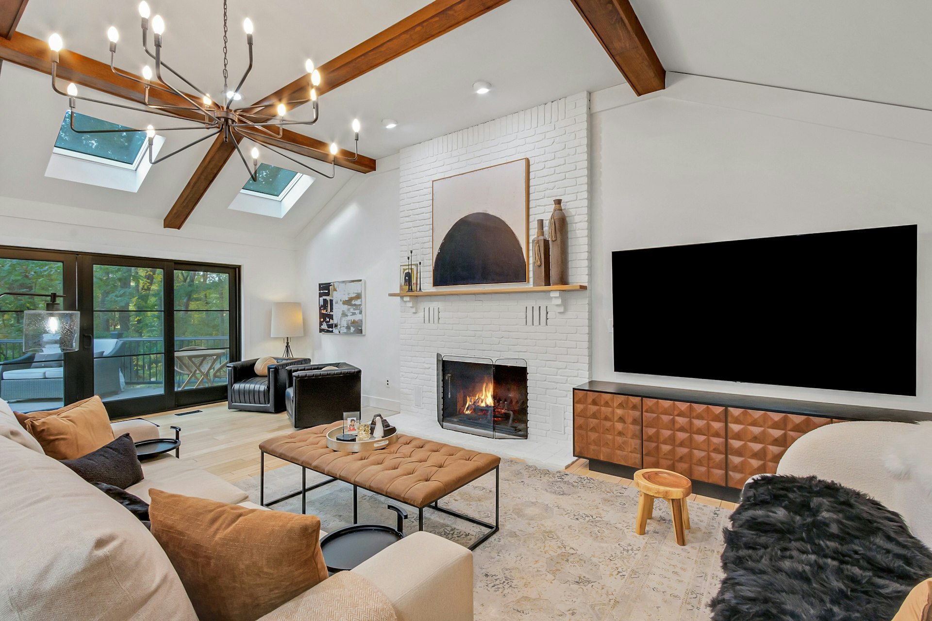 888 Briarwoods Road 