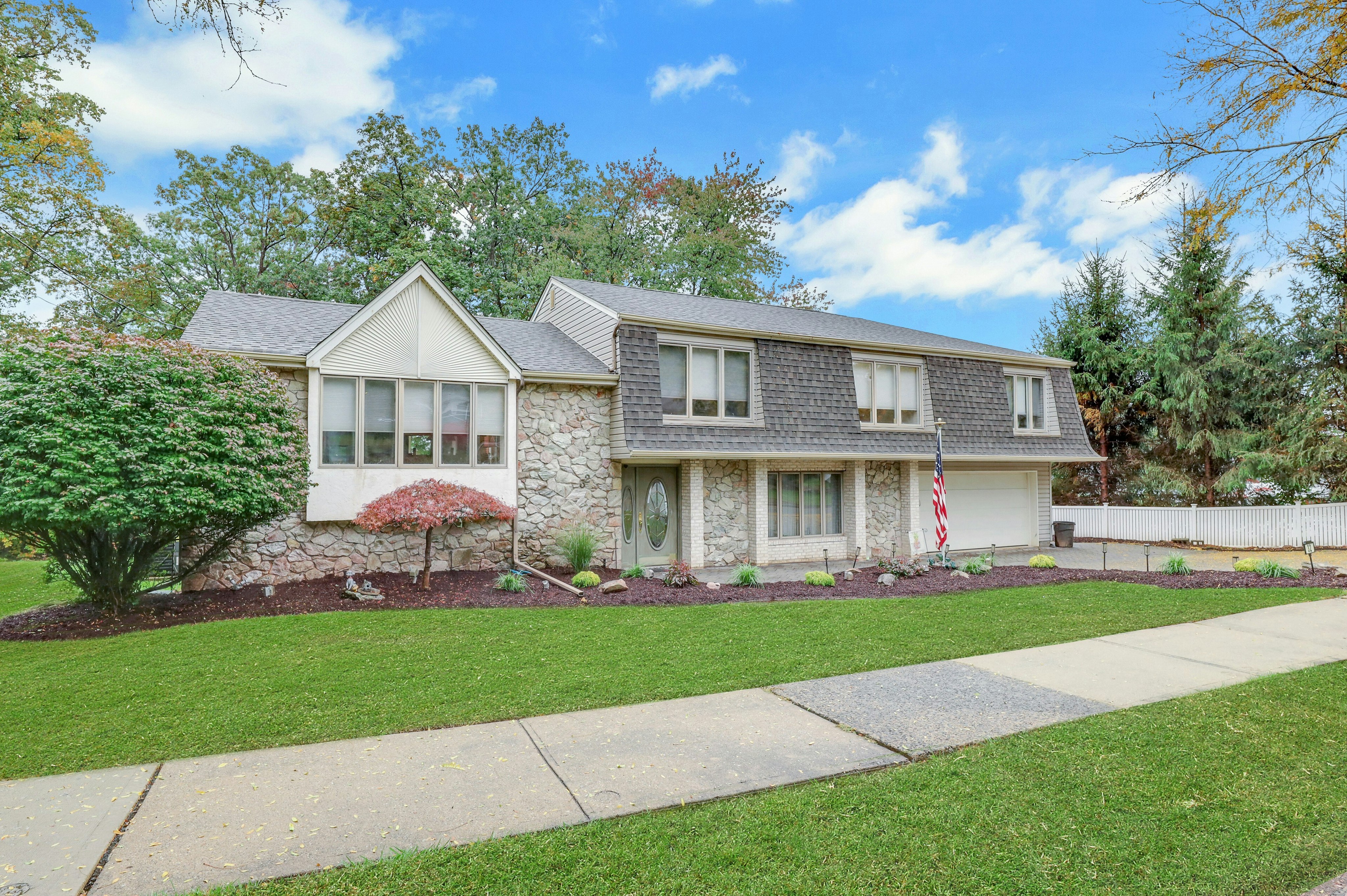 32 Clinton Lane 