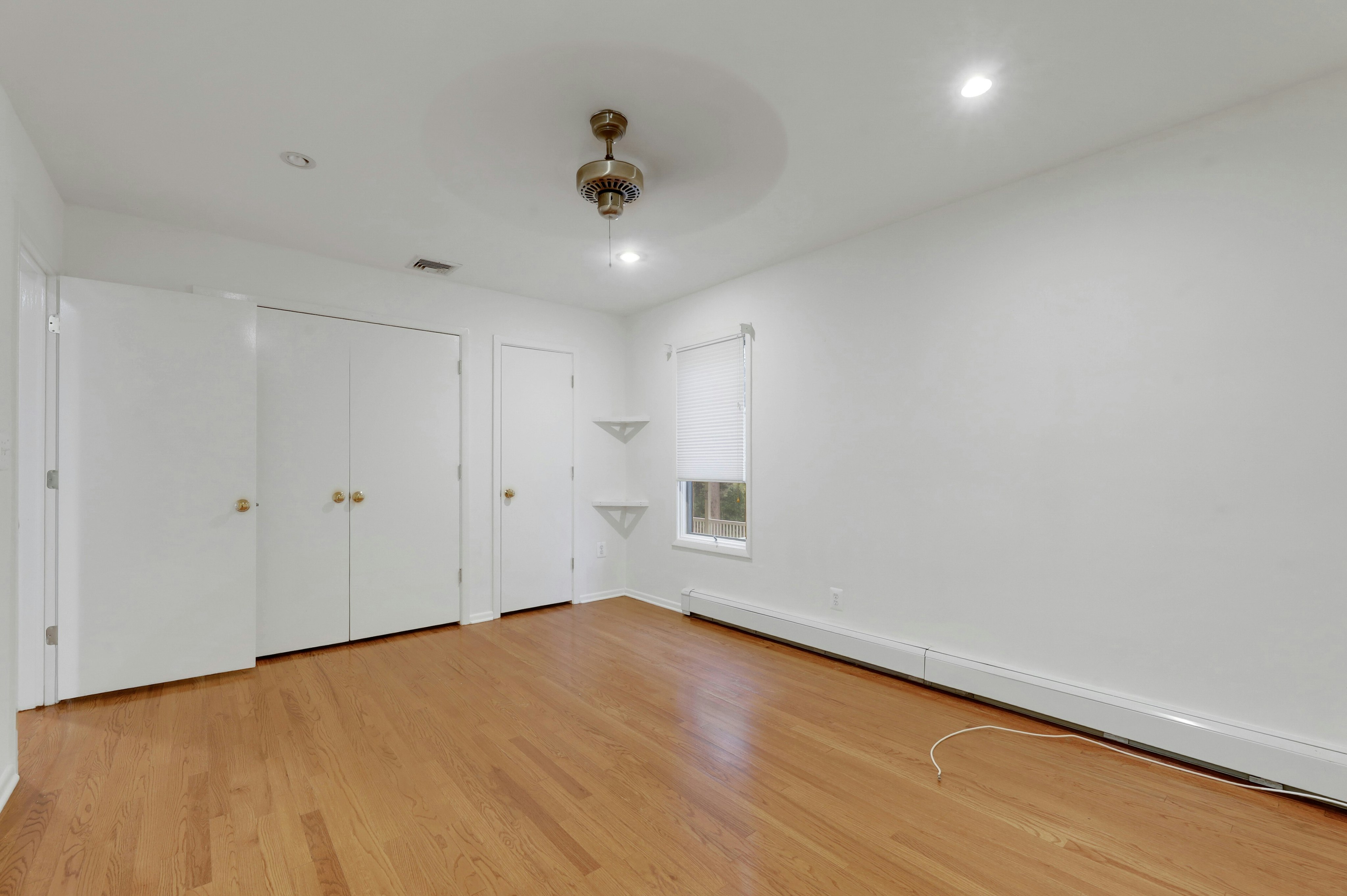 32 Clinton Lane 