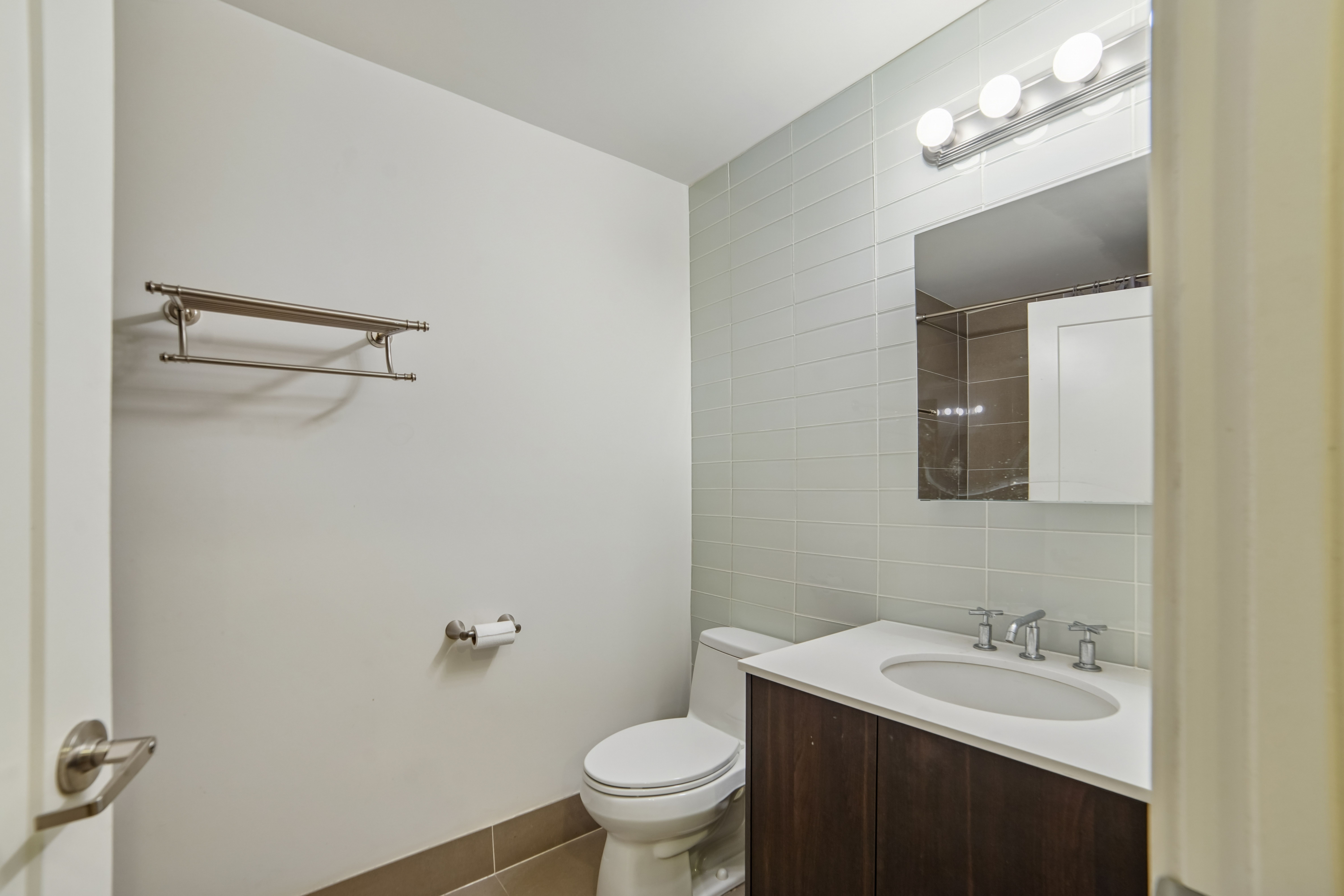 201 Marin Boulevard Unit 4050