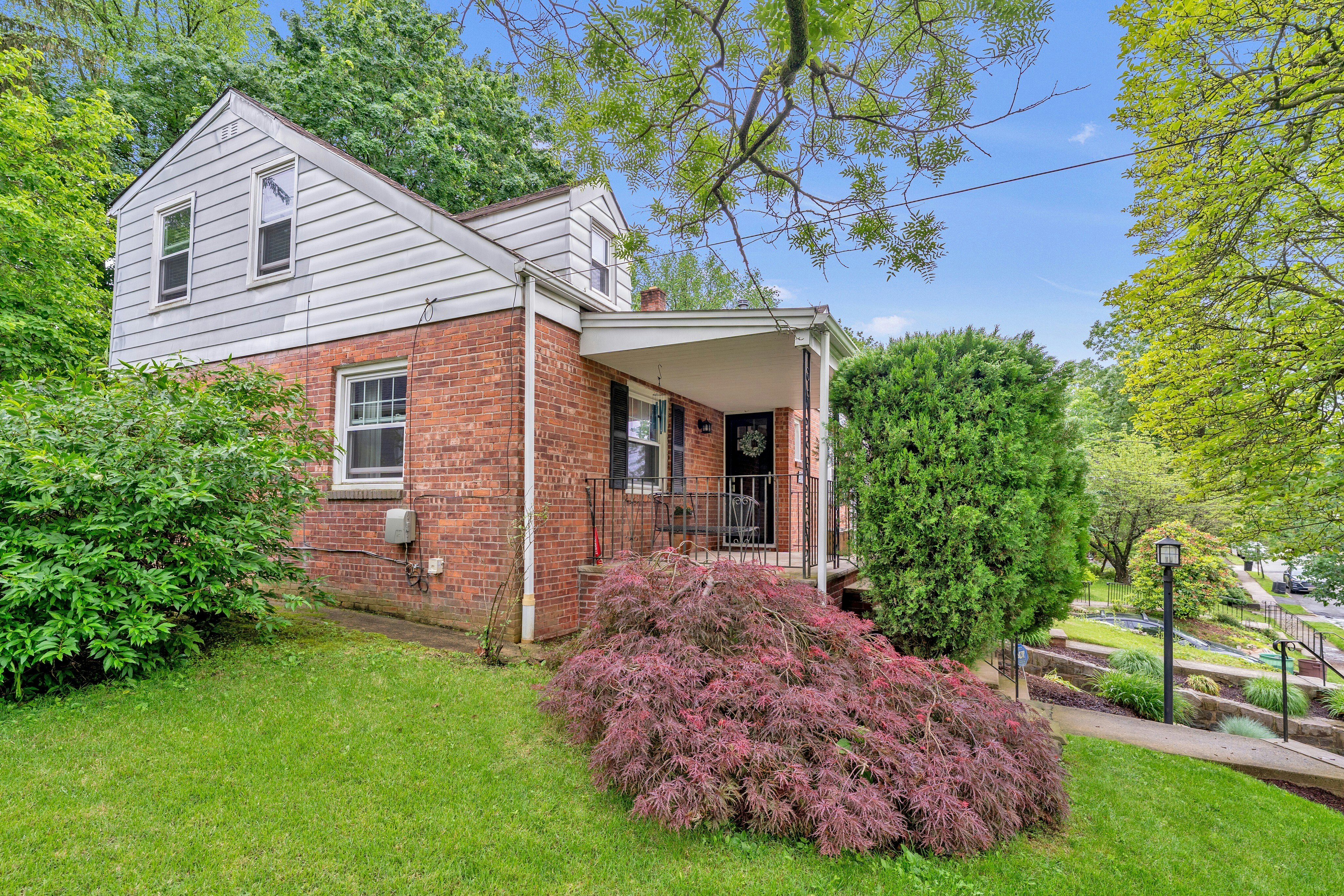 213 Warwick Lane 