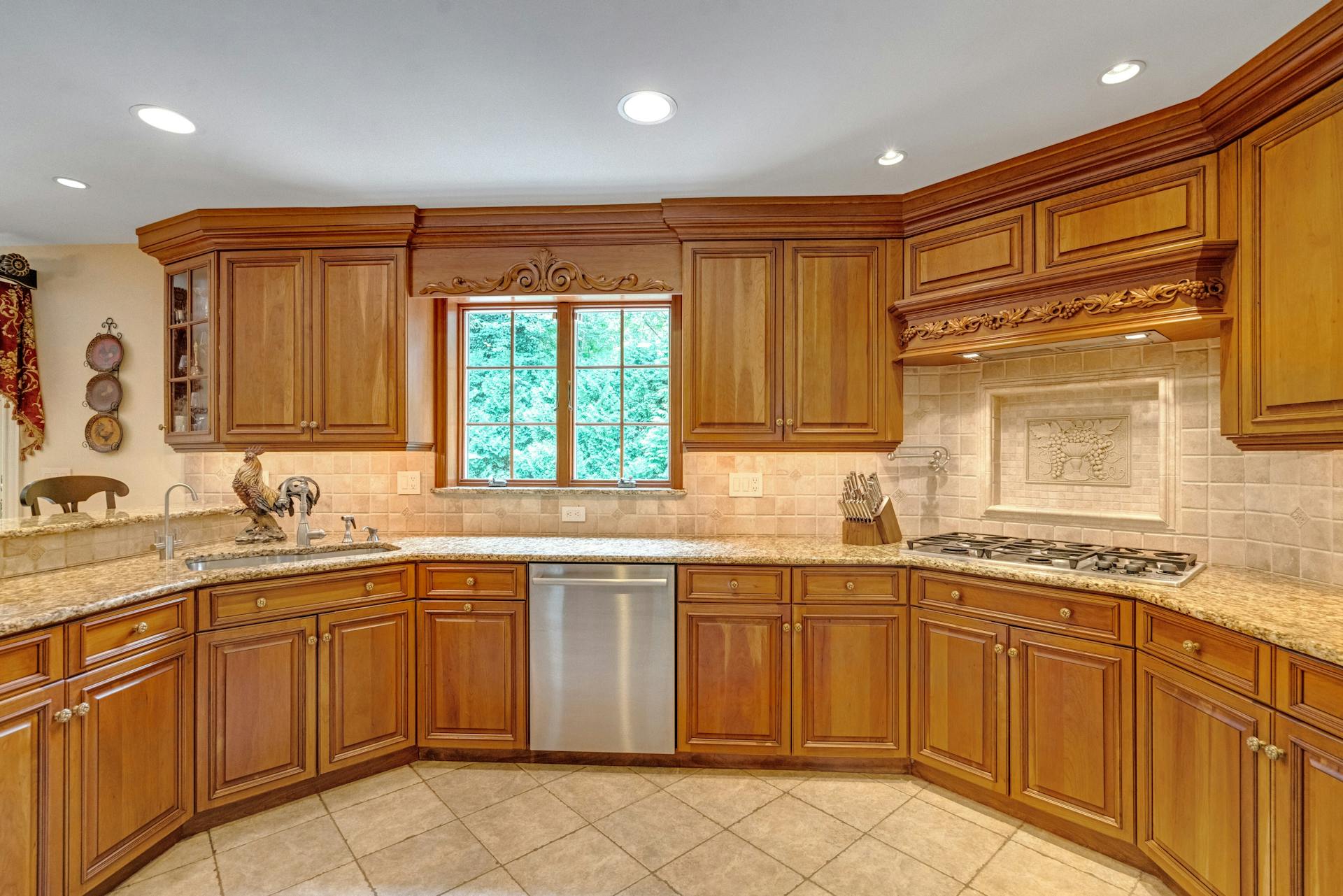 19 Colonial Heights Road 