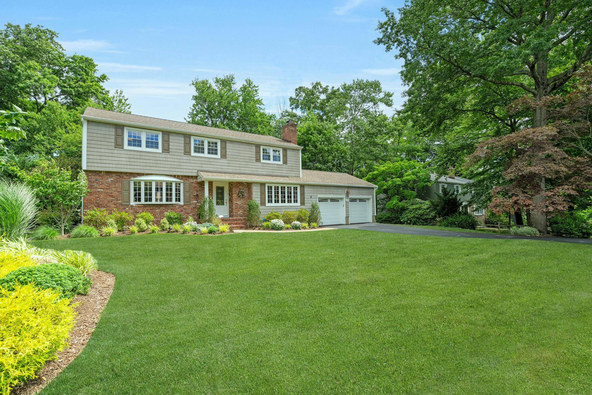 19 Colonial Heights Road 