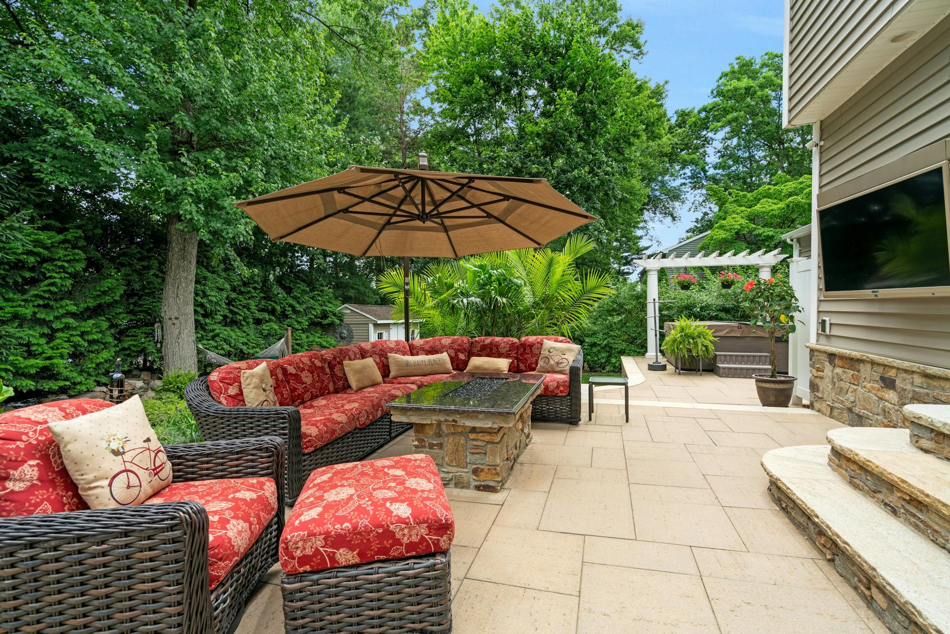19 Colonial Heights Road 