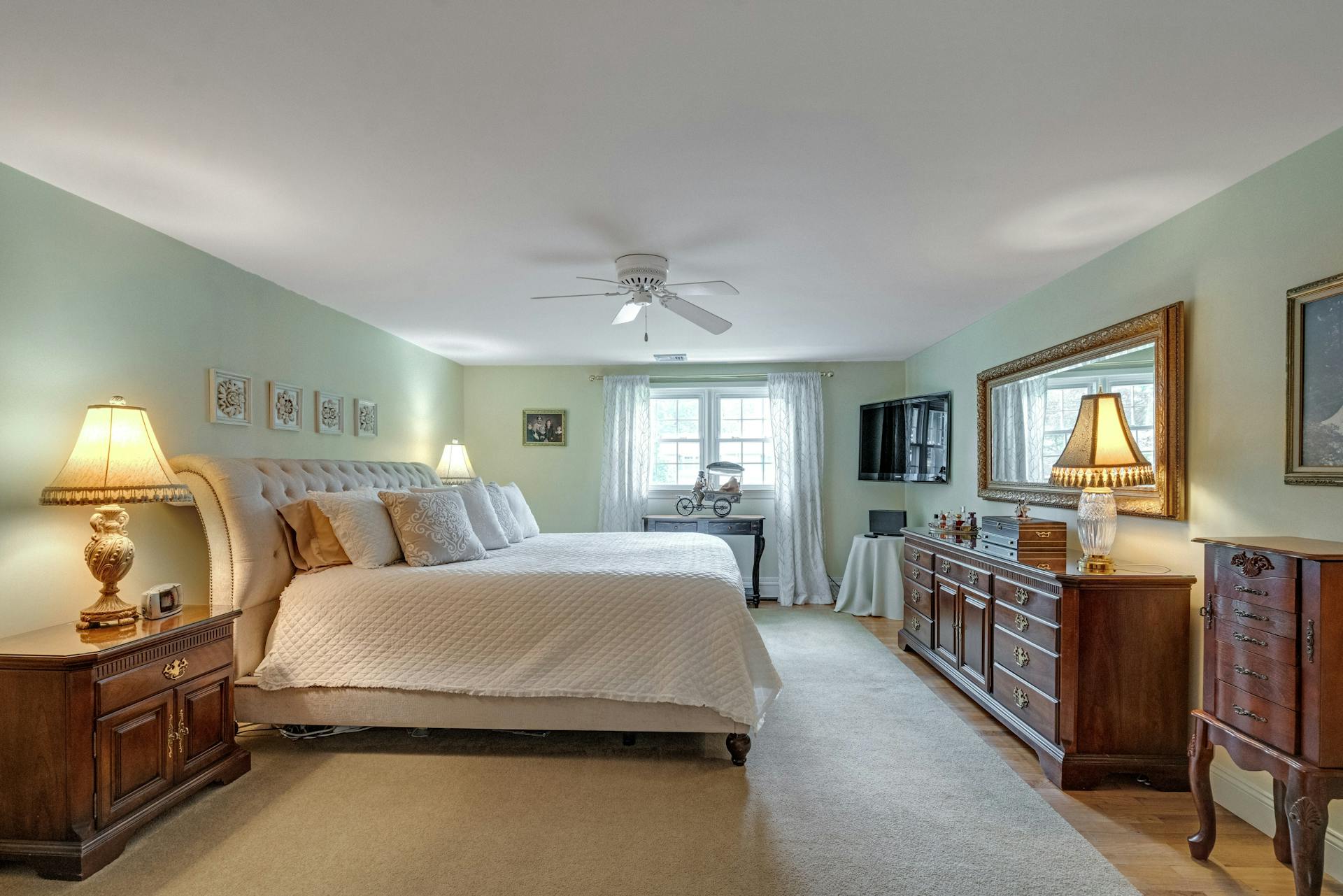 19 Colonial Heights Road 