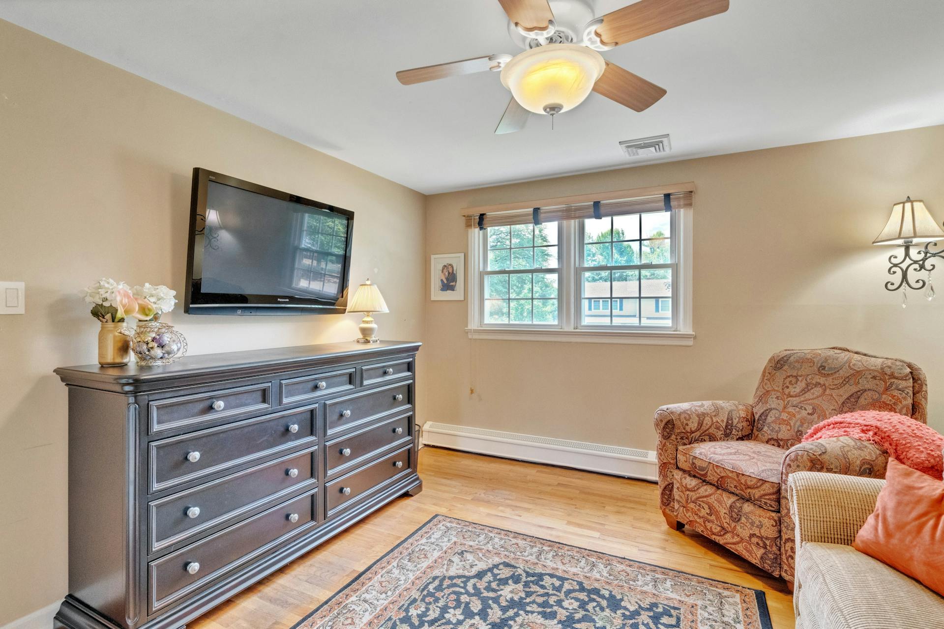 19 Colonial Heights Road 