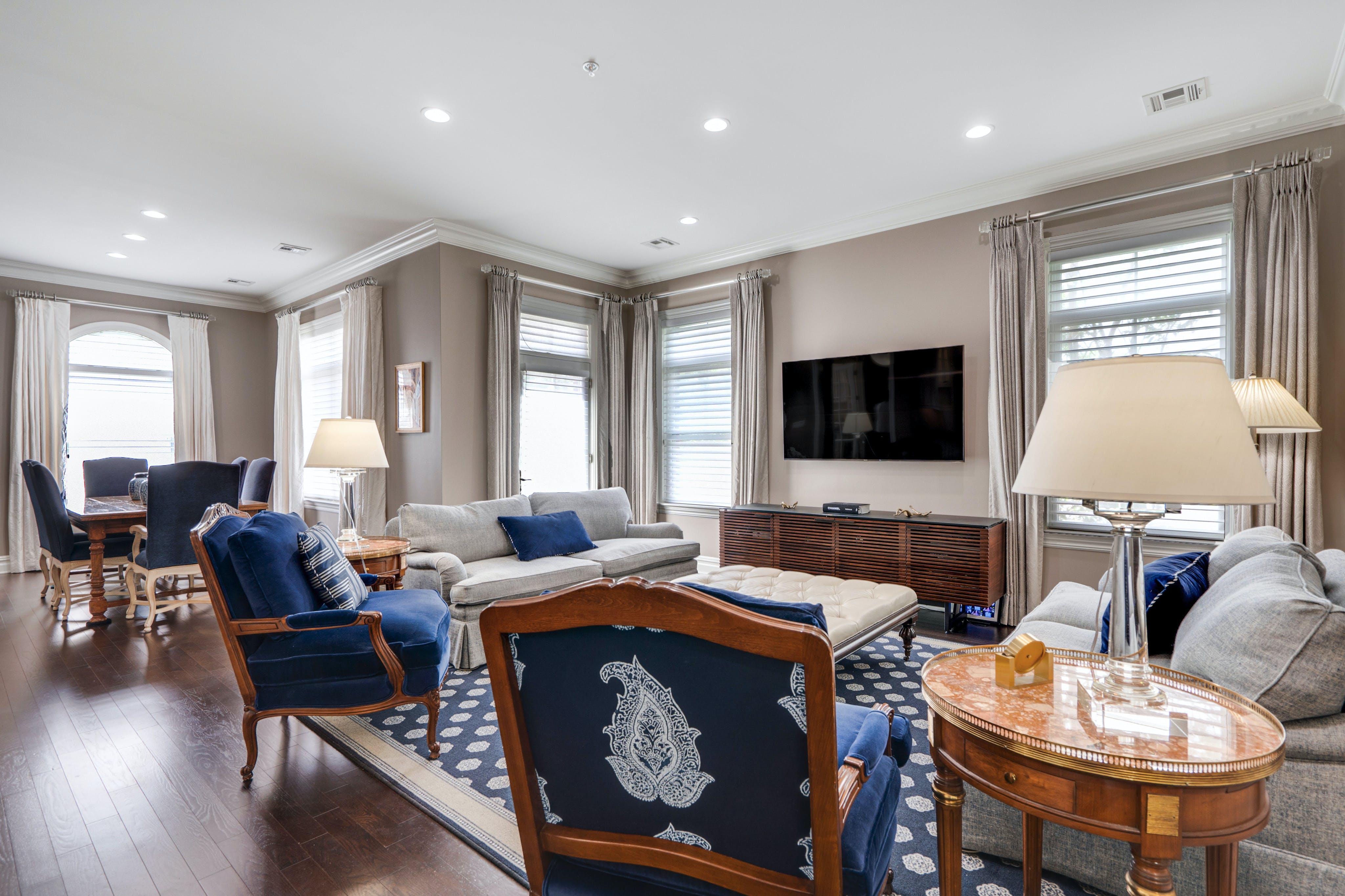 14 Euclid Avenue, Unit 303