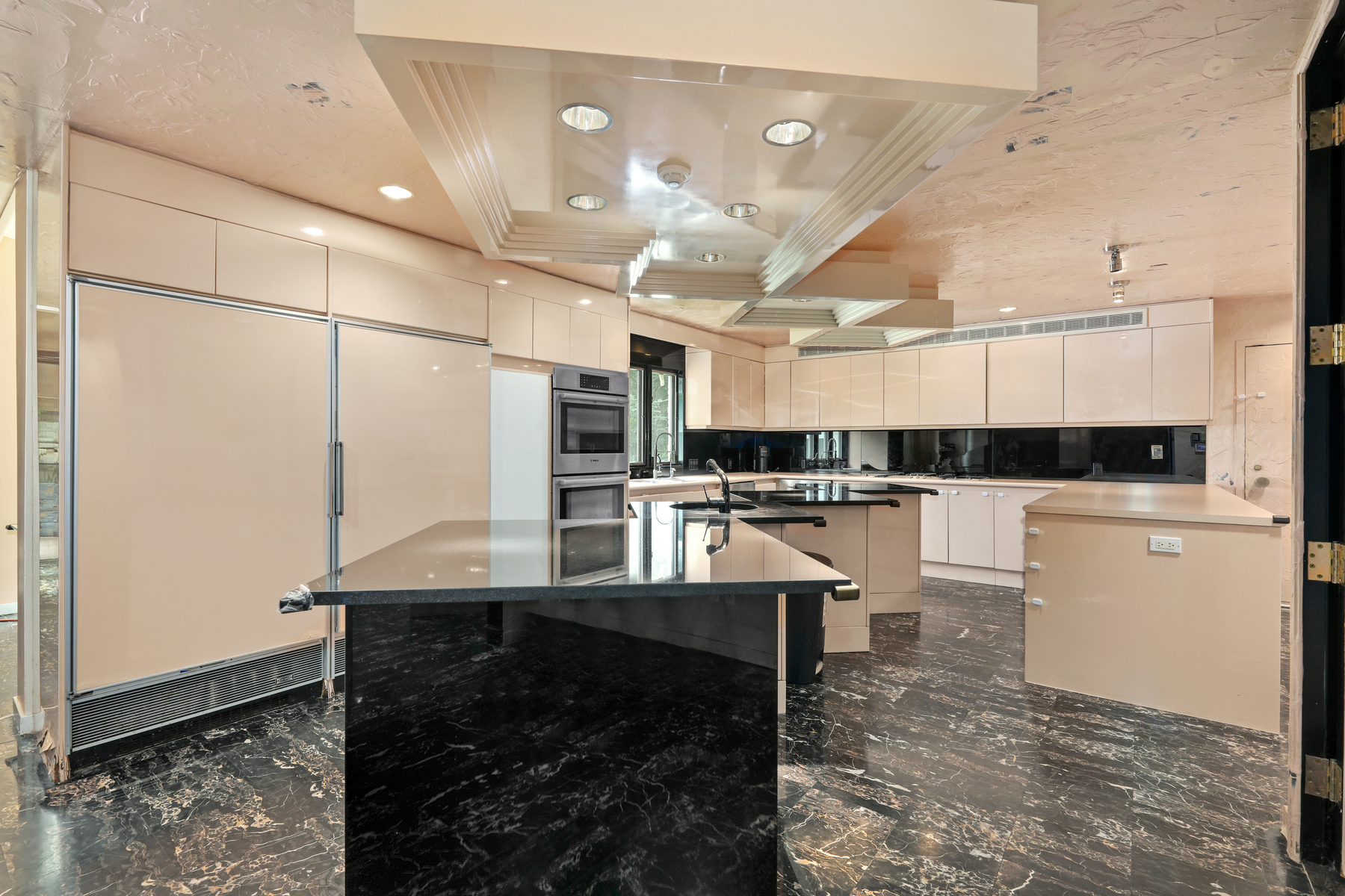 4 Bushkill Drive