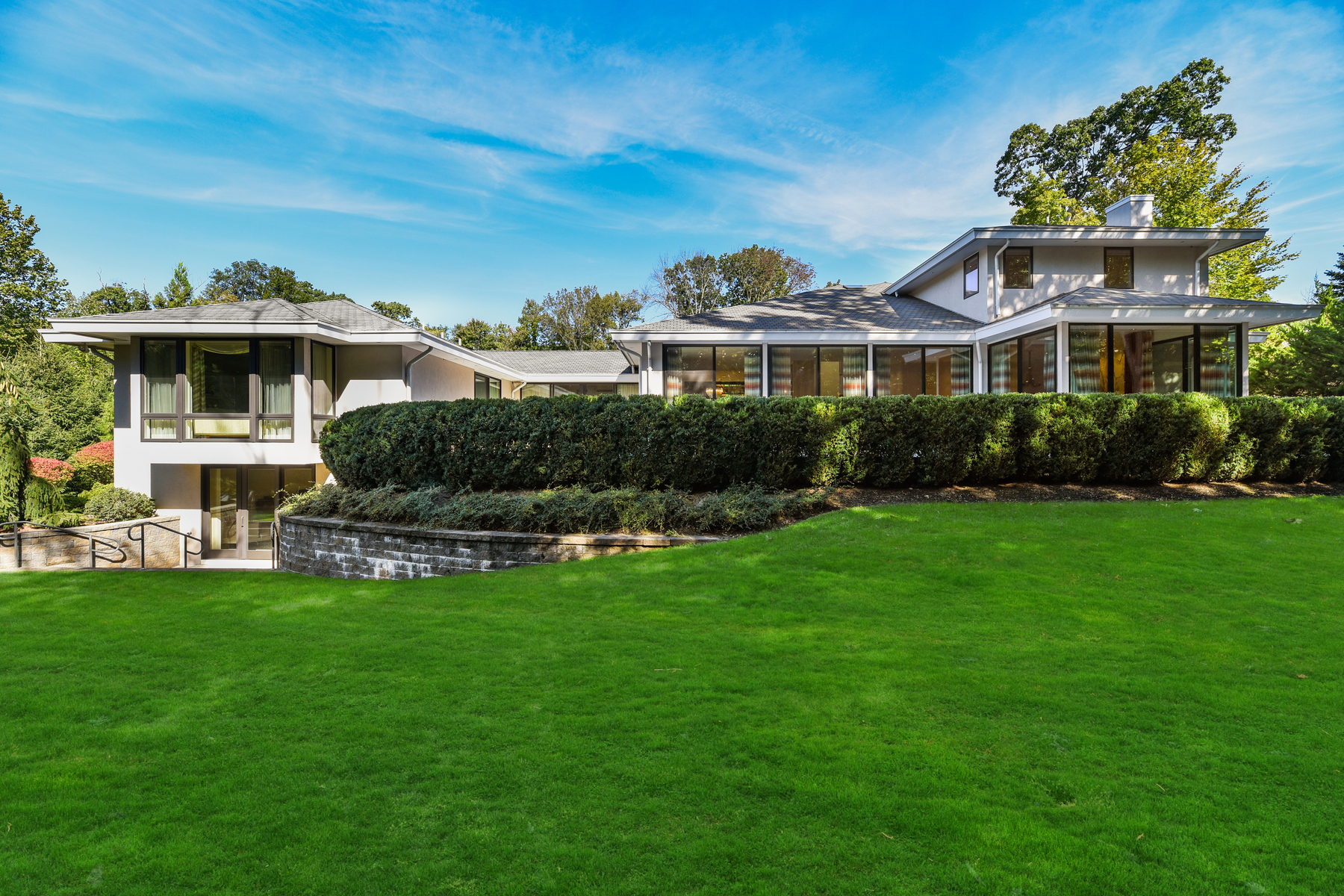 2 Sherwood Court
