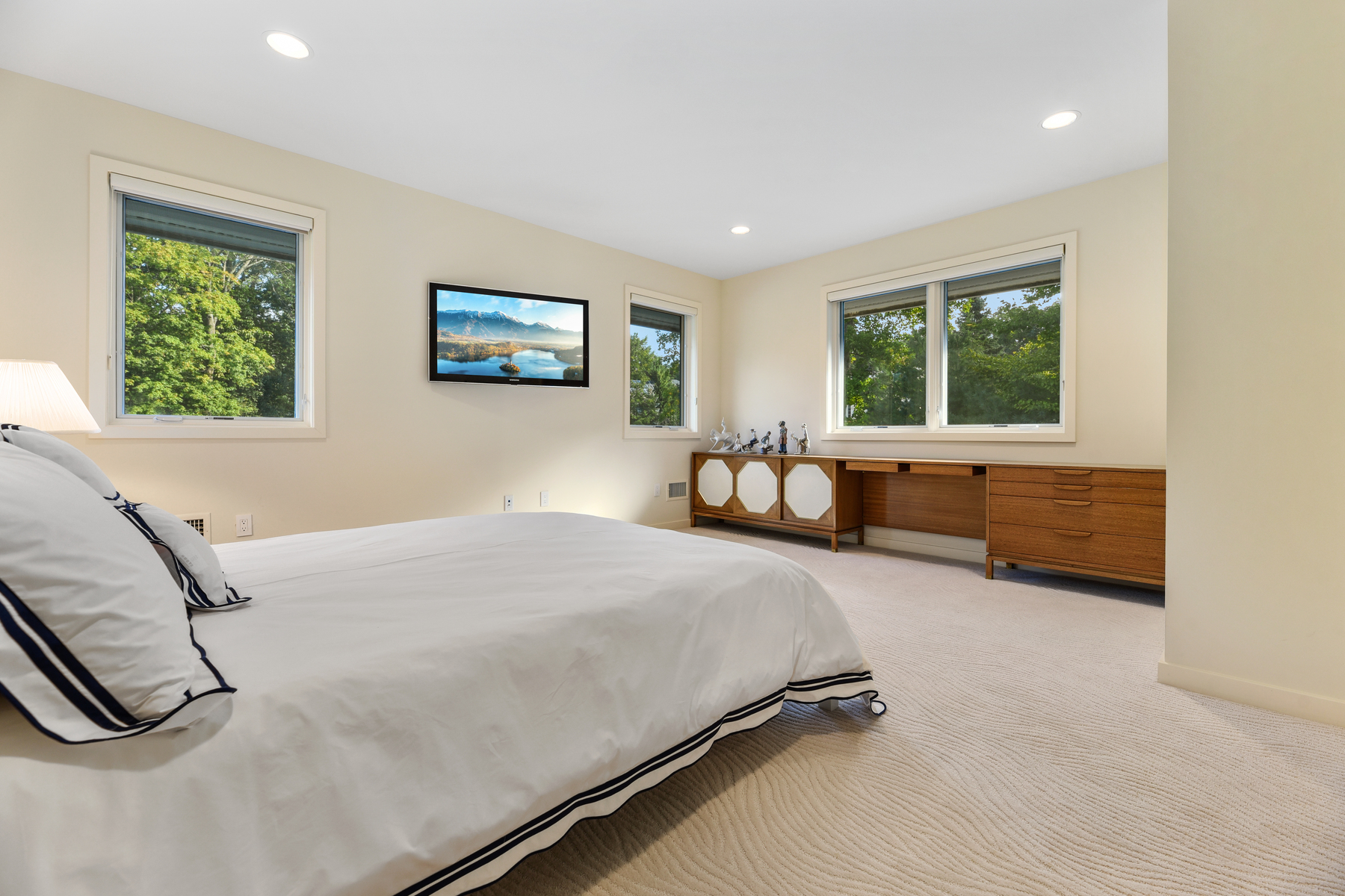 2 Sherwood Court