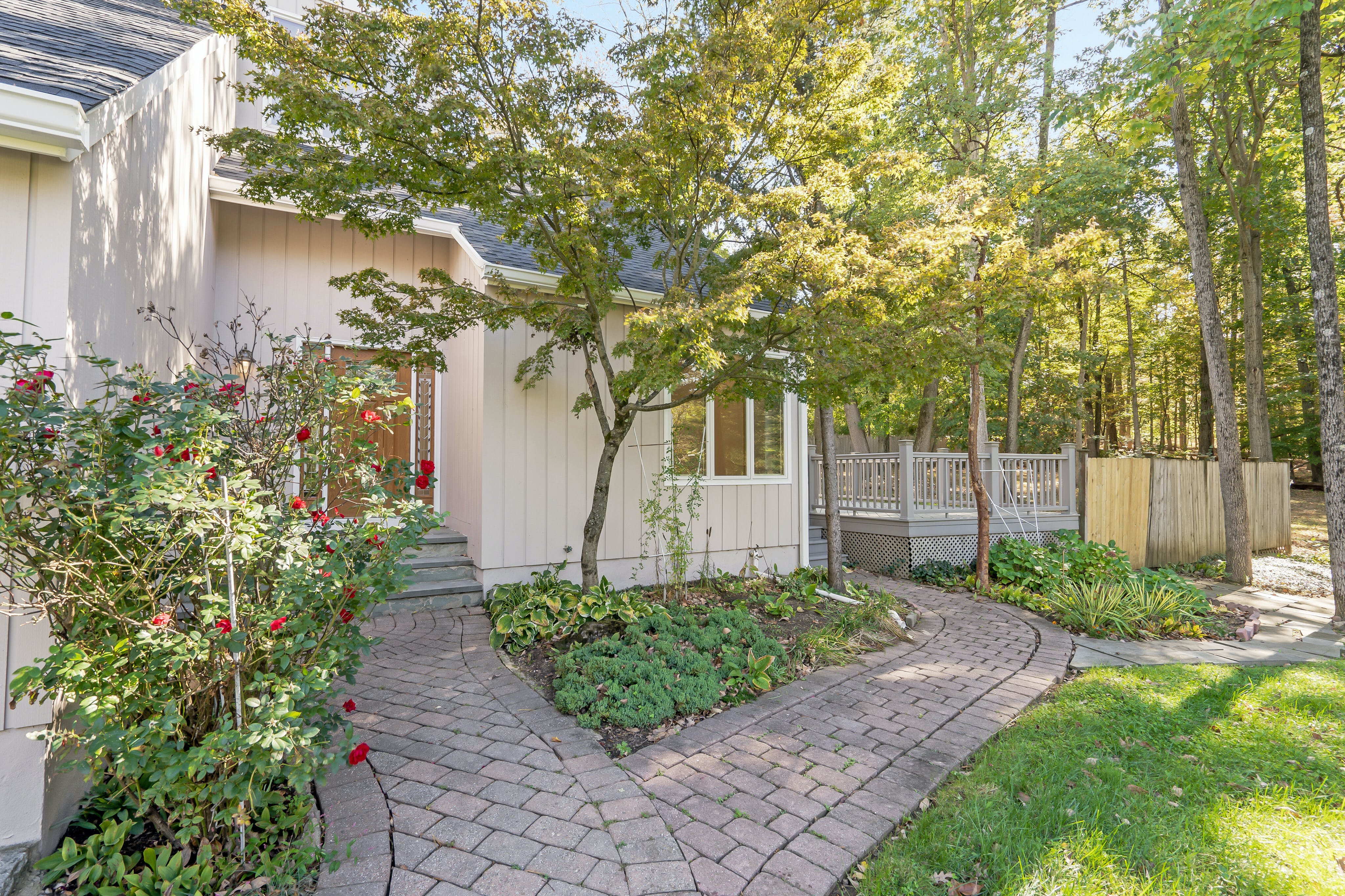 82 Hillcrest Road
