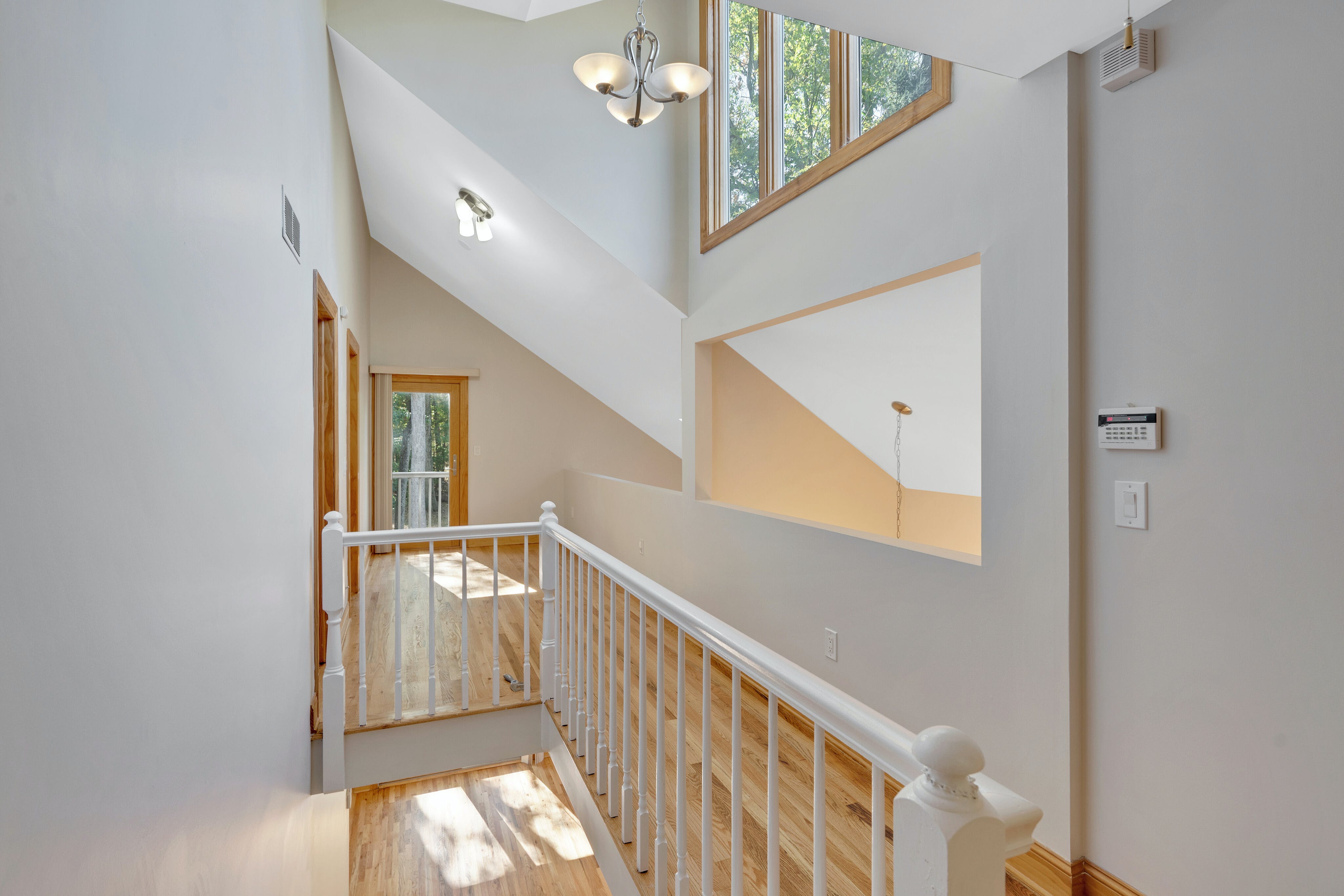 82 Hillcrest Road