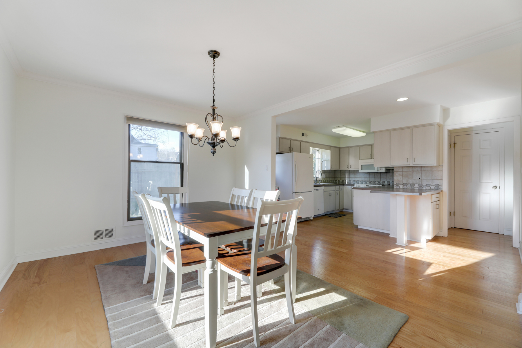 28 Morris Avenue, Unit V9
