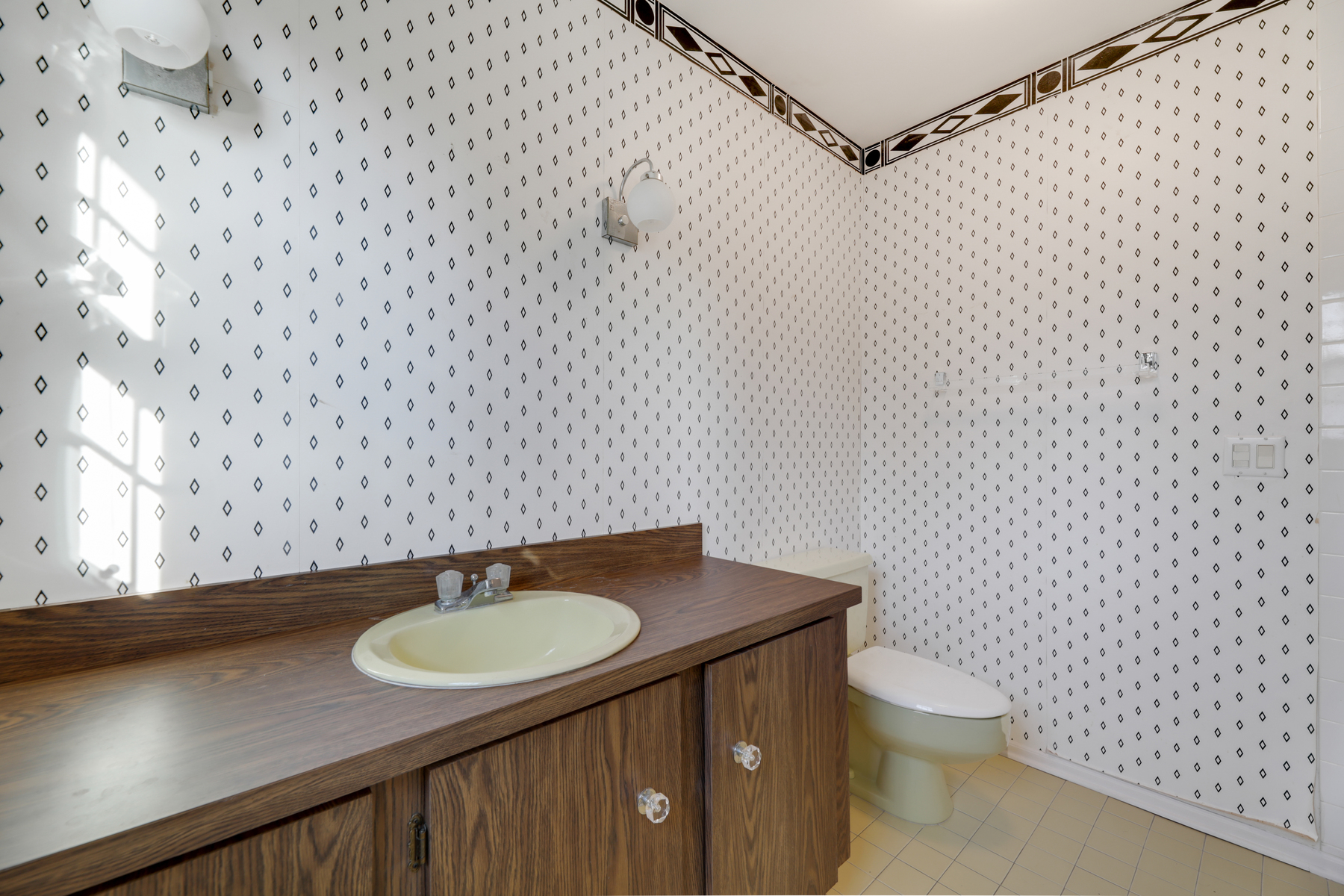 28 Morris Avenue, Unit V9