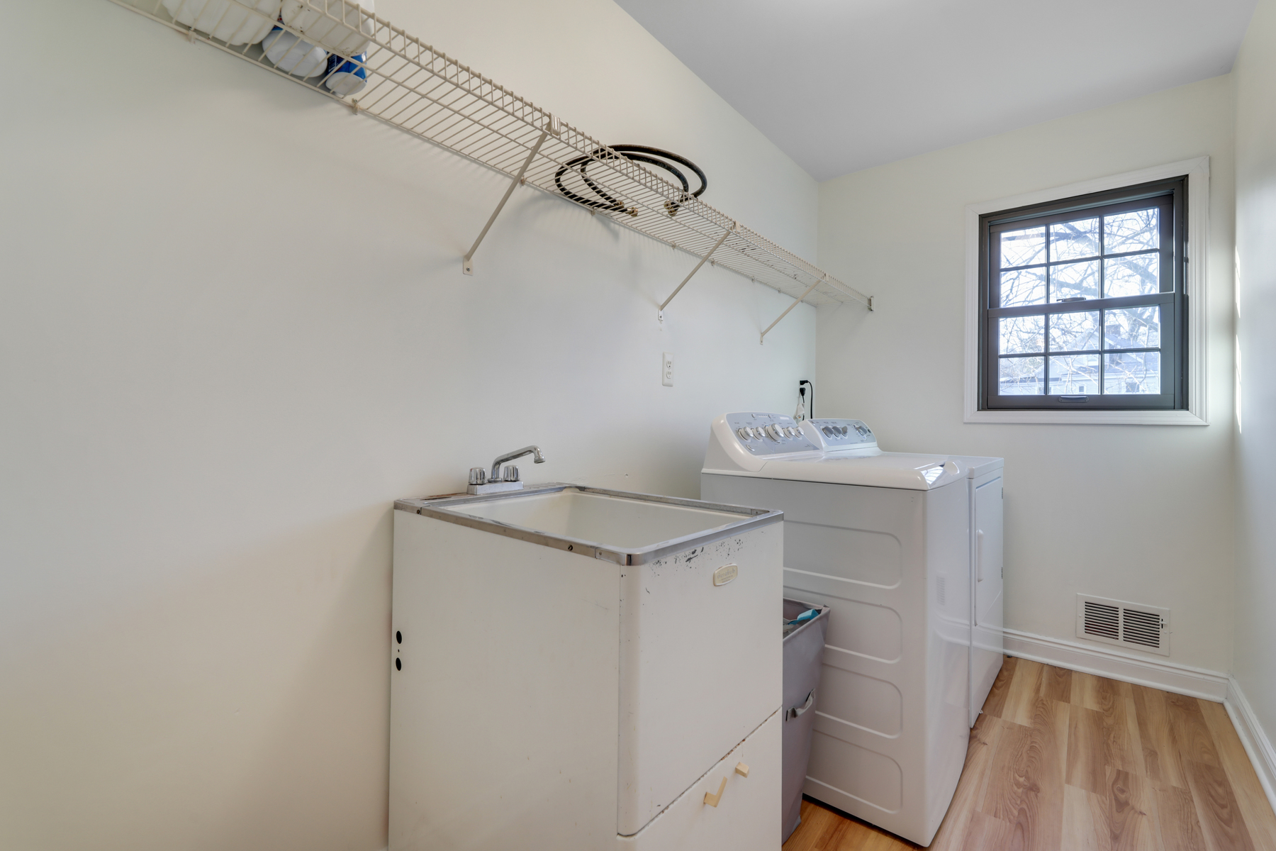 28 Morris Avenue, Unit V9