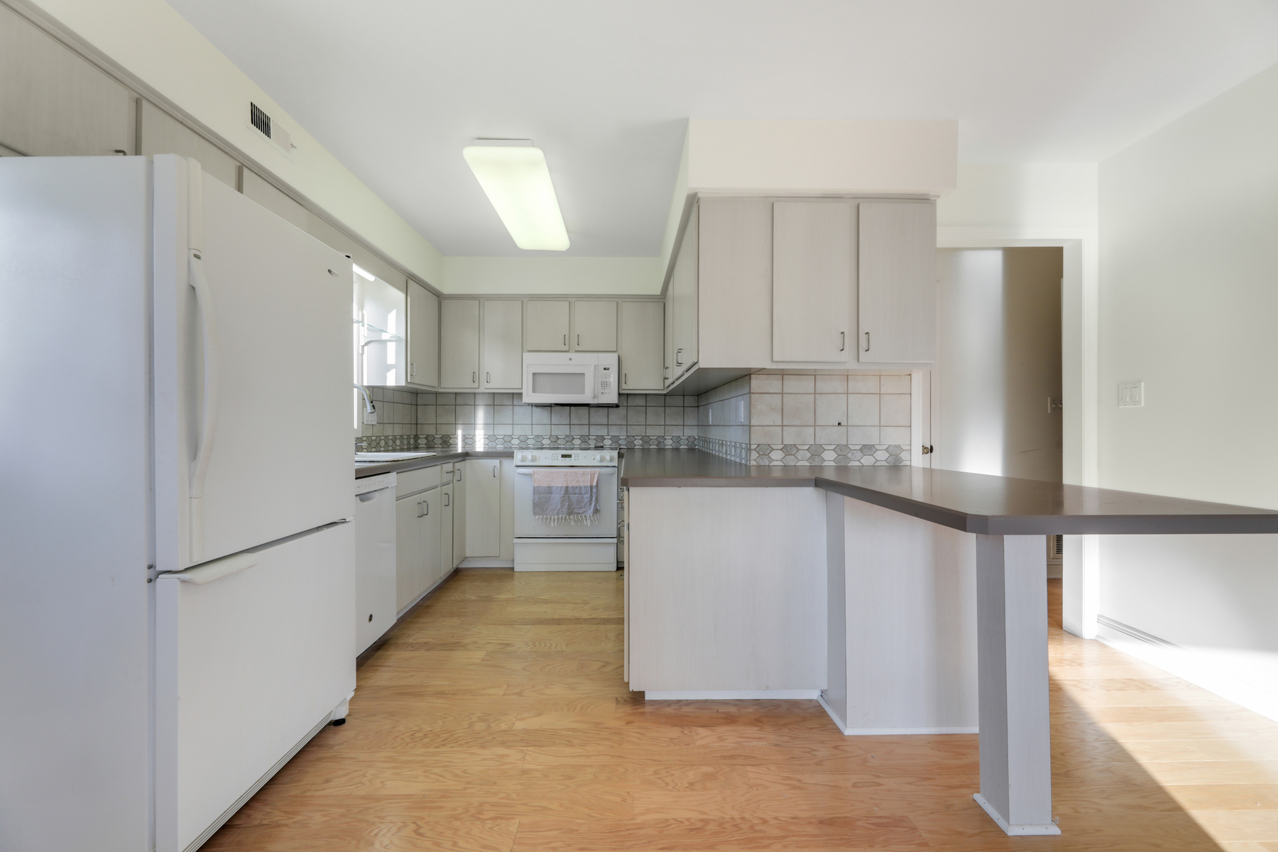 28 Morris Avenue, Unit V9