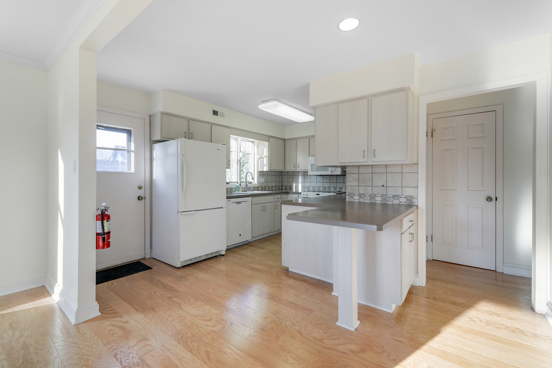 28 Morris Avenue, Unit V9