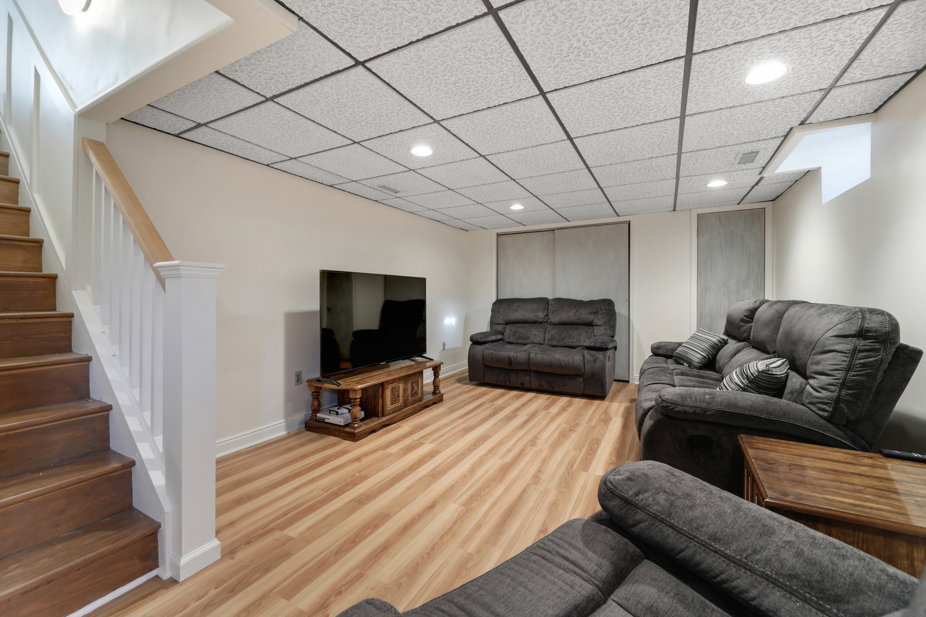 28 Morris Avenue, Unit V9