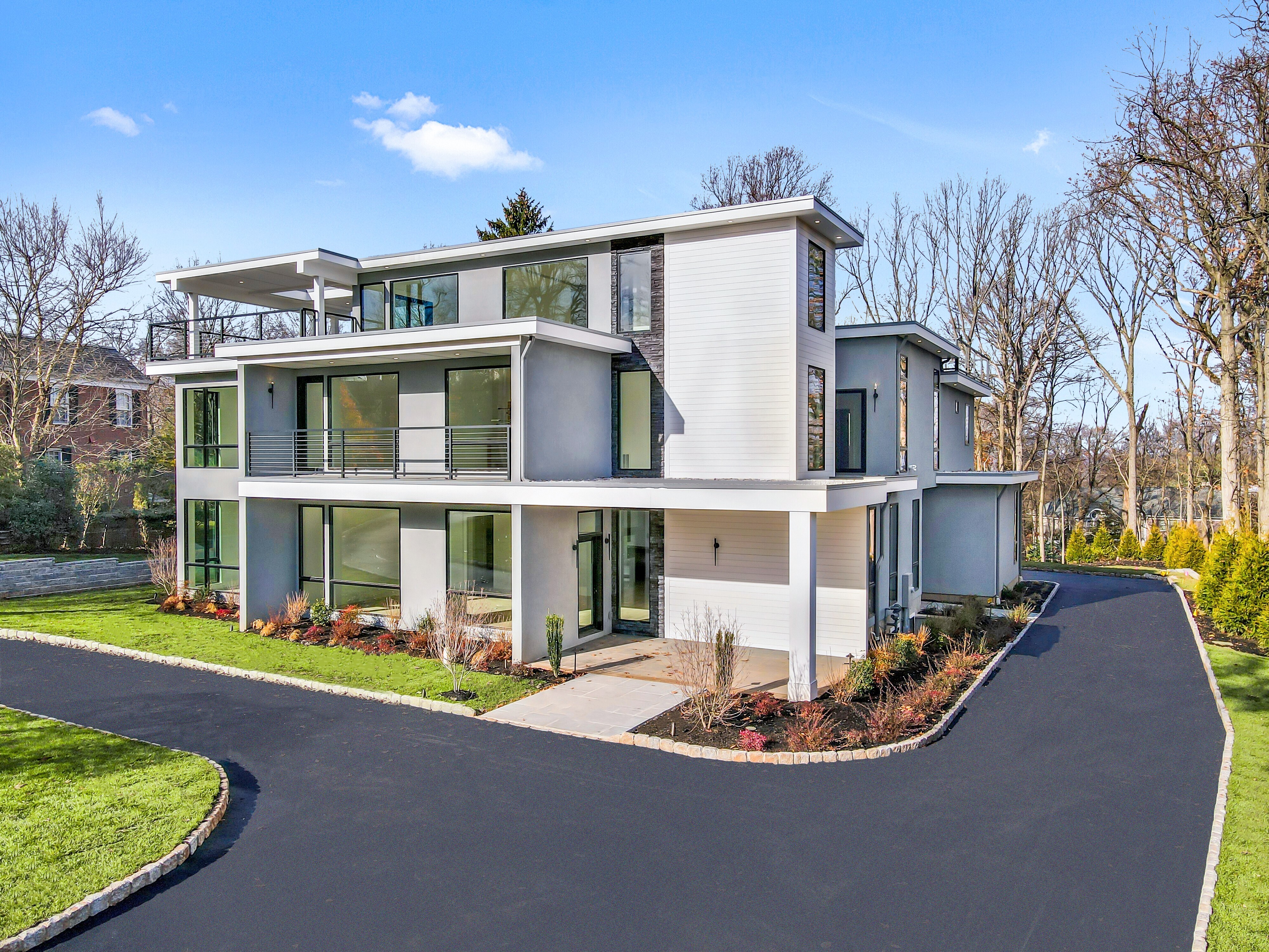 286 Hartshorn Drive