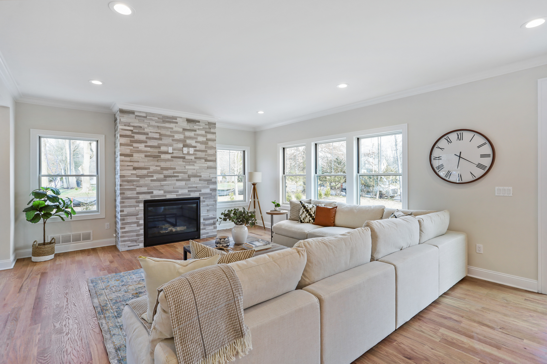 8 Salt Brook Road