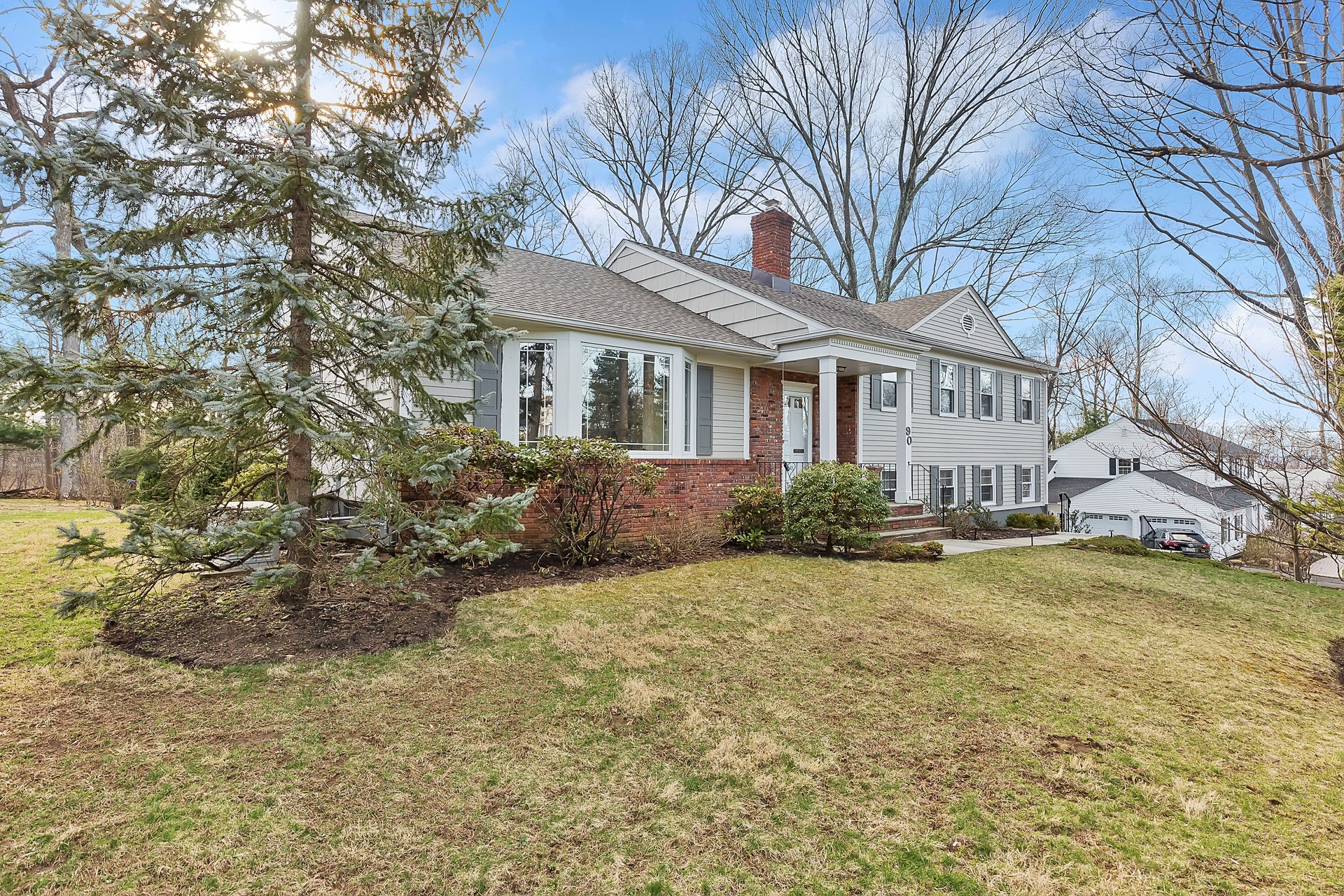 90 Roland Road