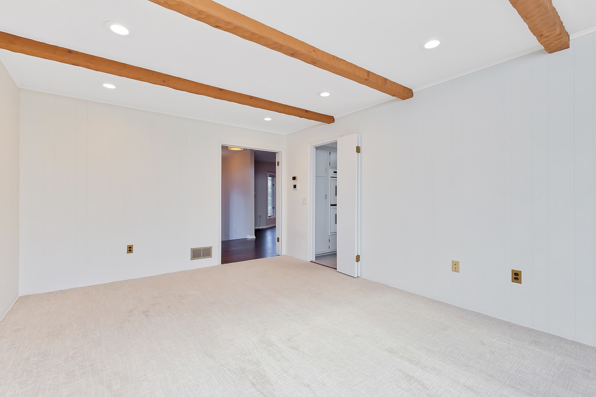 90 Roland Road