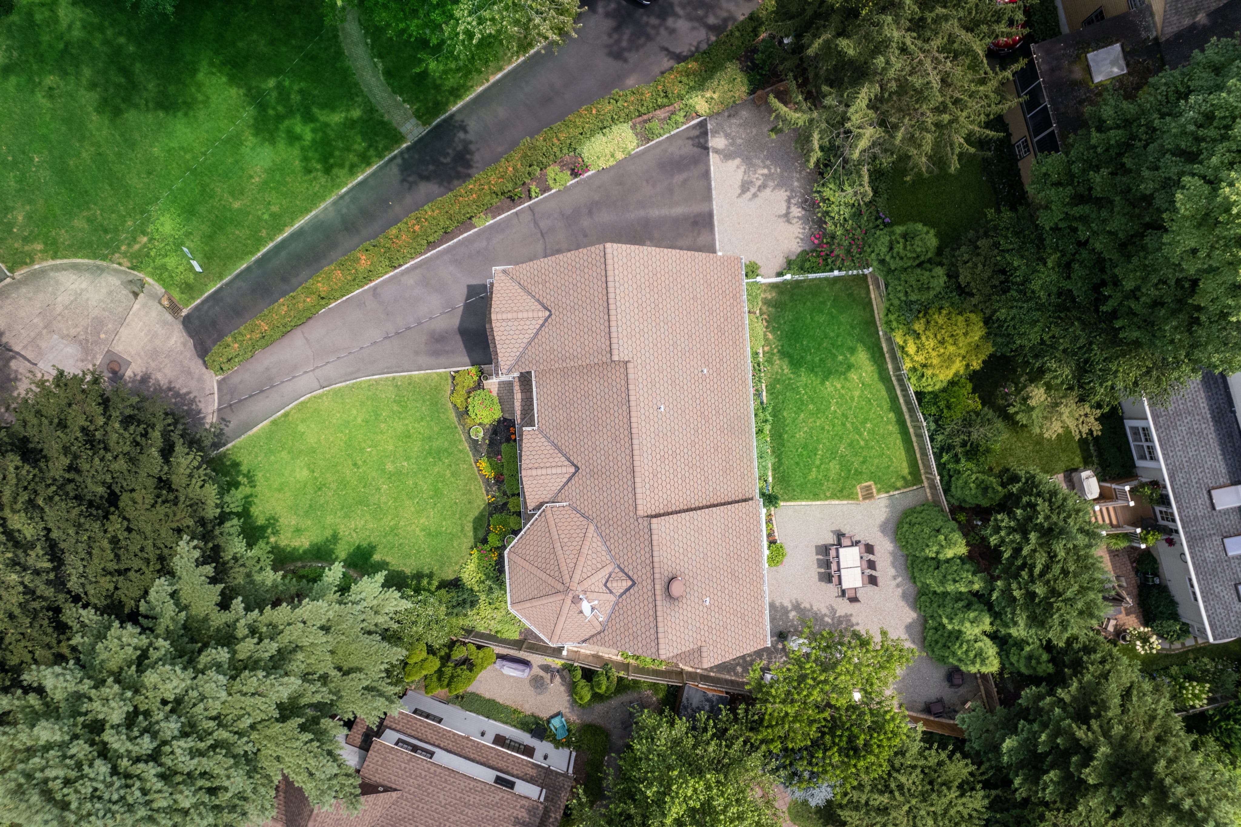 12 Colony Court