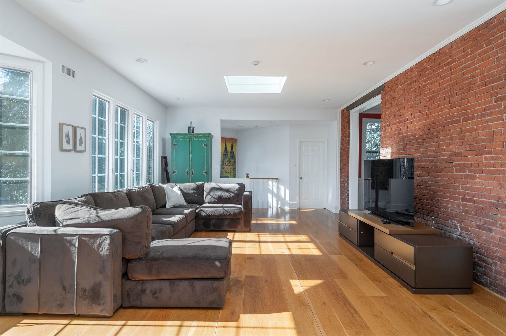 36 Forest Drive North
