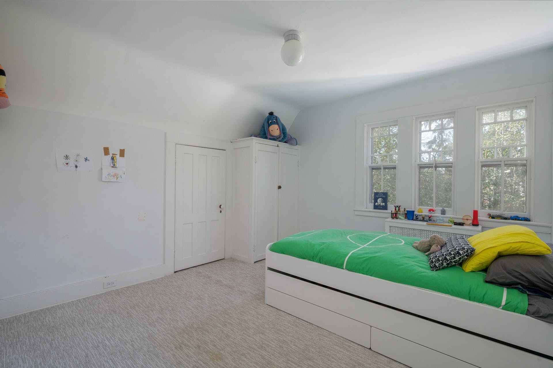 36 Forest Drive North