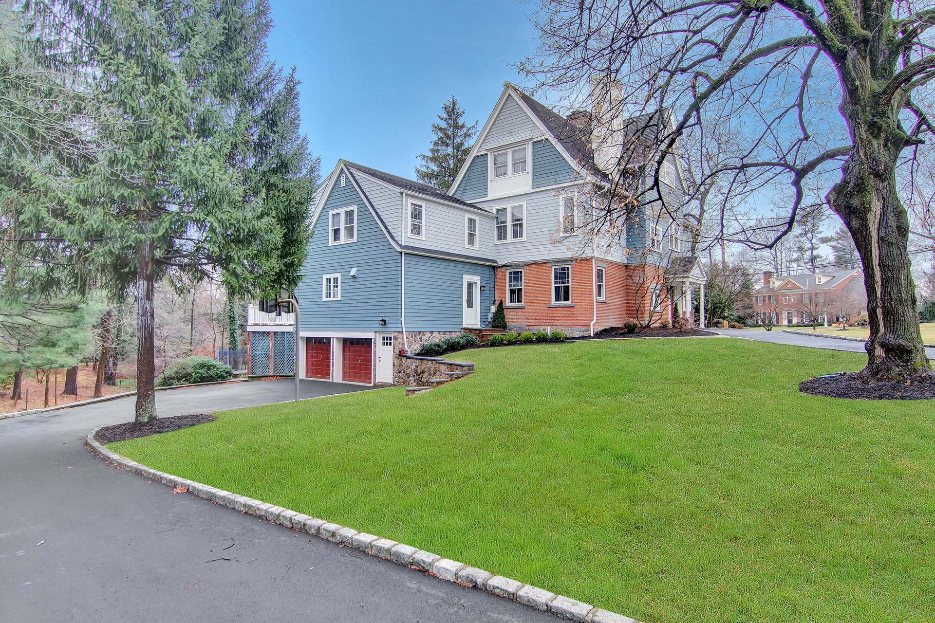 36 Forest Drive North